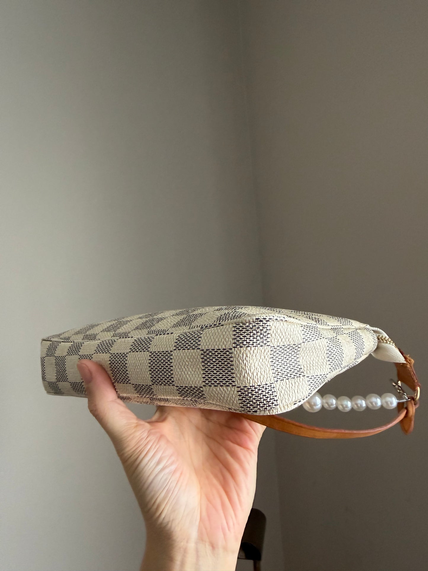 ❗️SOLD❗️Damier Azur Pochette