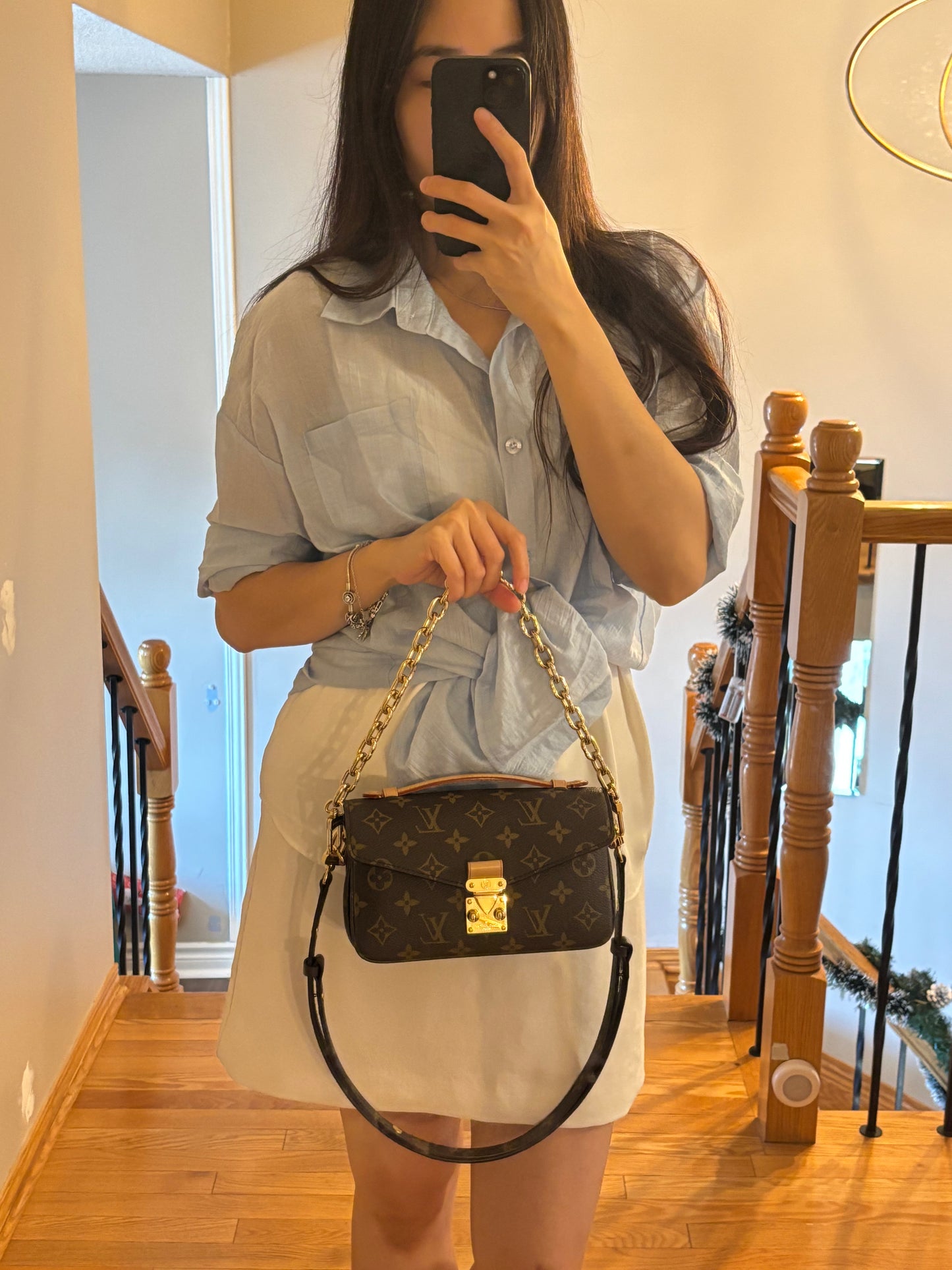 ❗️SOLD❗️Metis East West in Monogram
