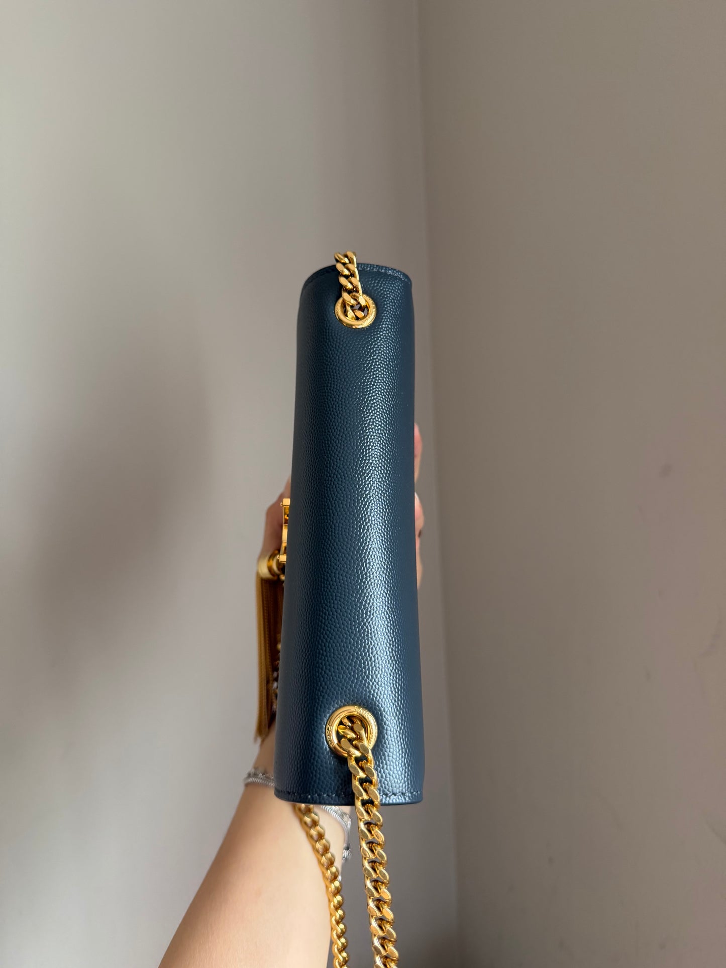 Small Kate tassel in Ghw