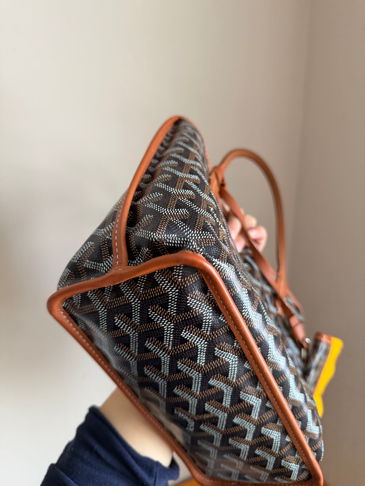 ❗️SOLD❗️Brown Mini Anjou