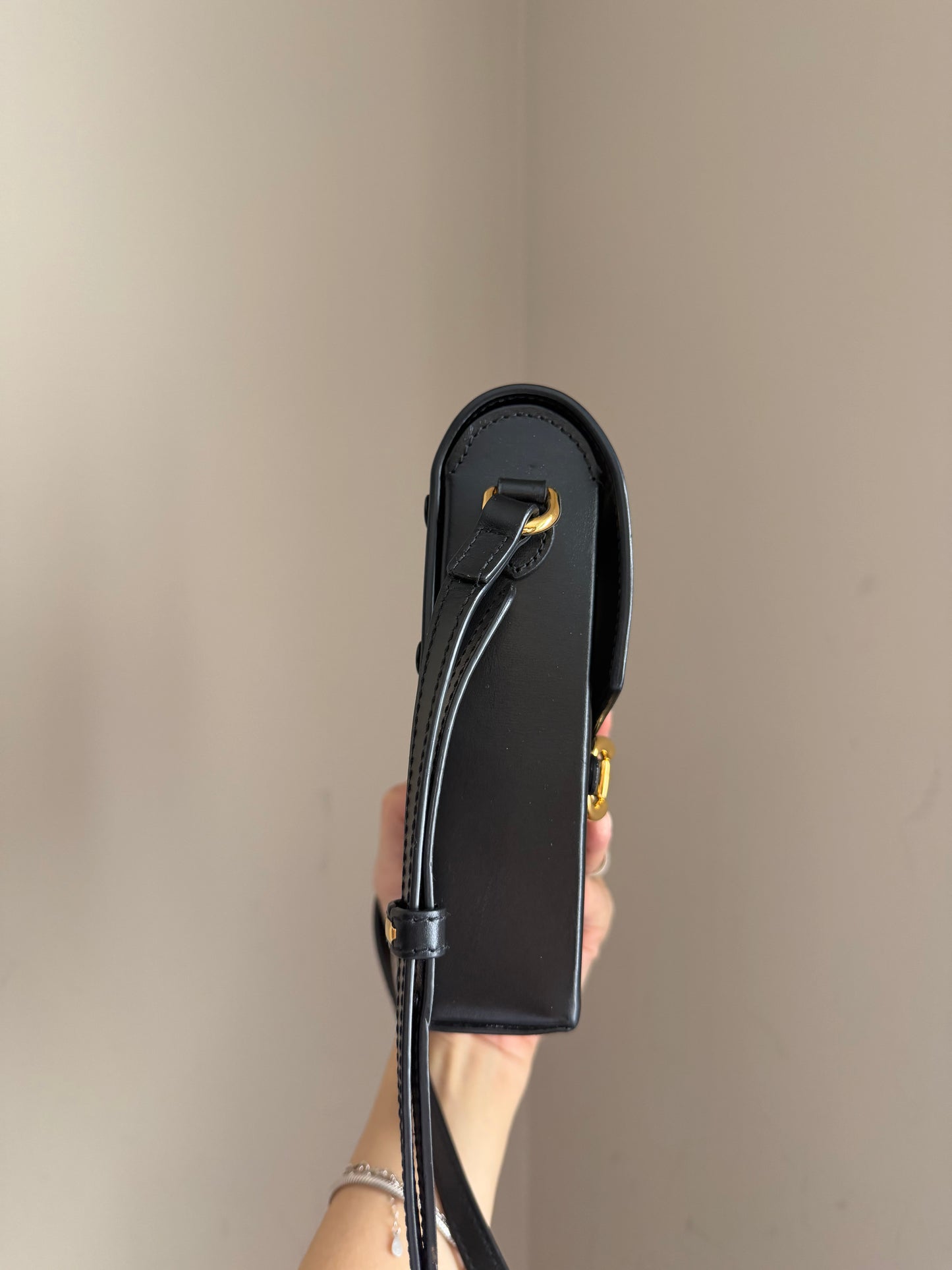 ❗️SOLD❗️Black Horsebit Phone Holder
