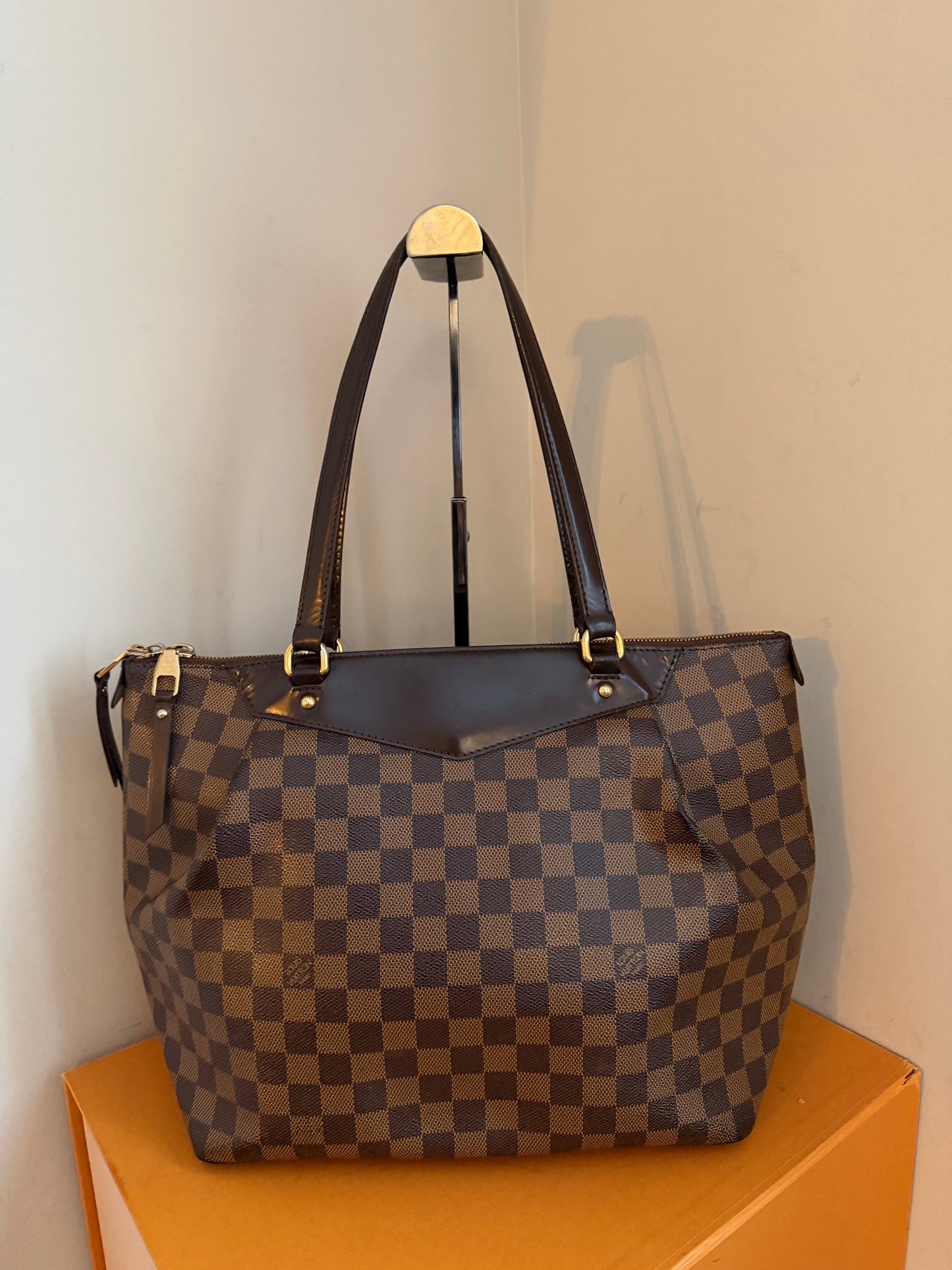 ❗️SOLD❗️Damier Ebene Westminster