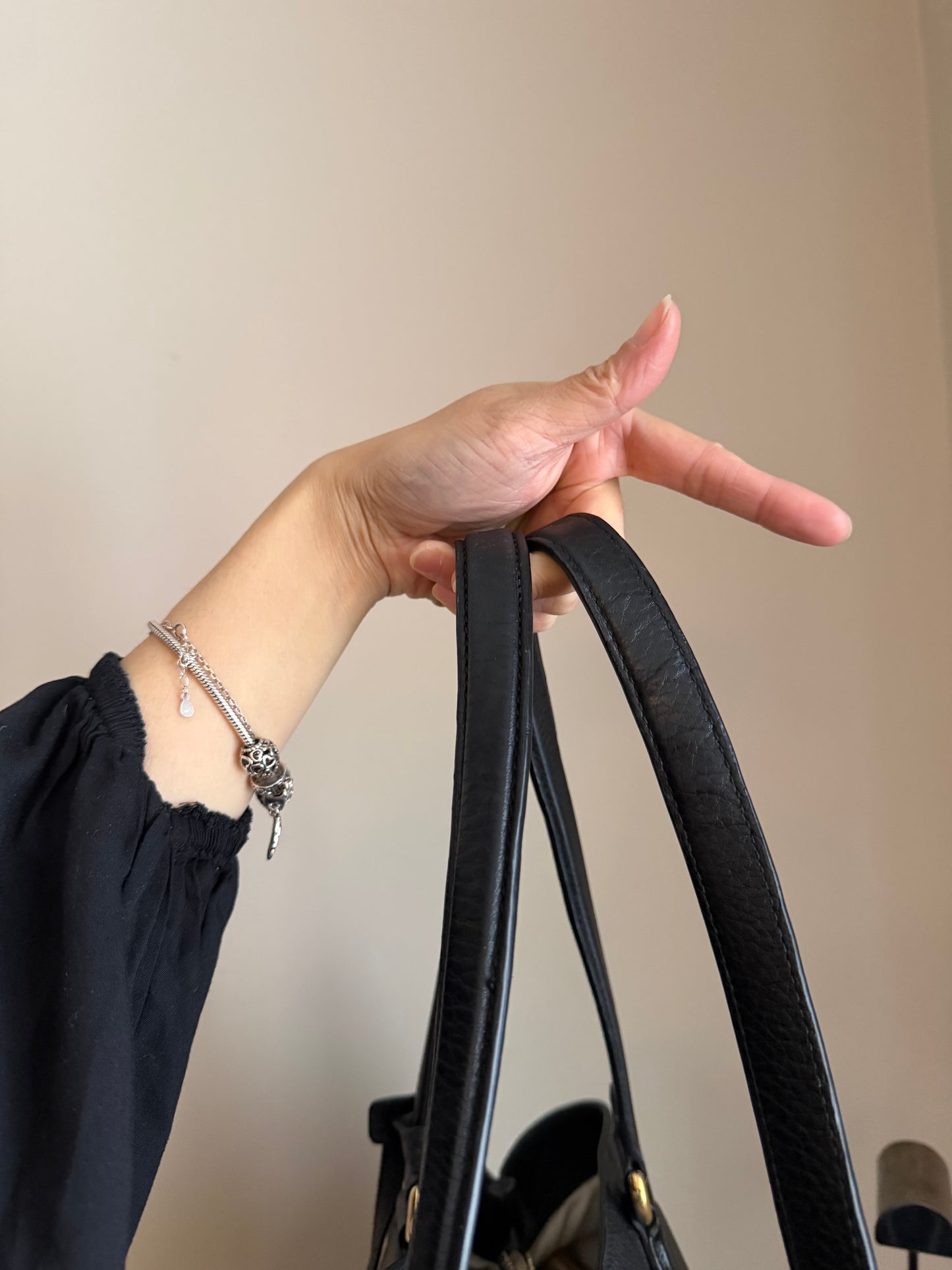 ❗️SOLD❗️Black Soho Tote