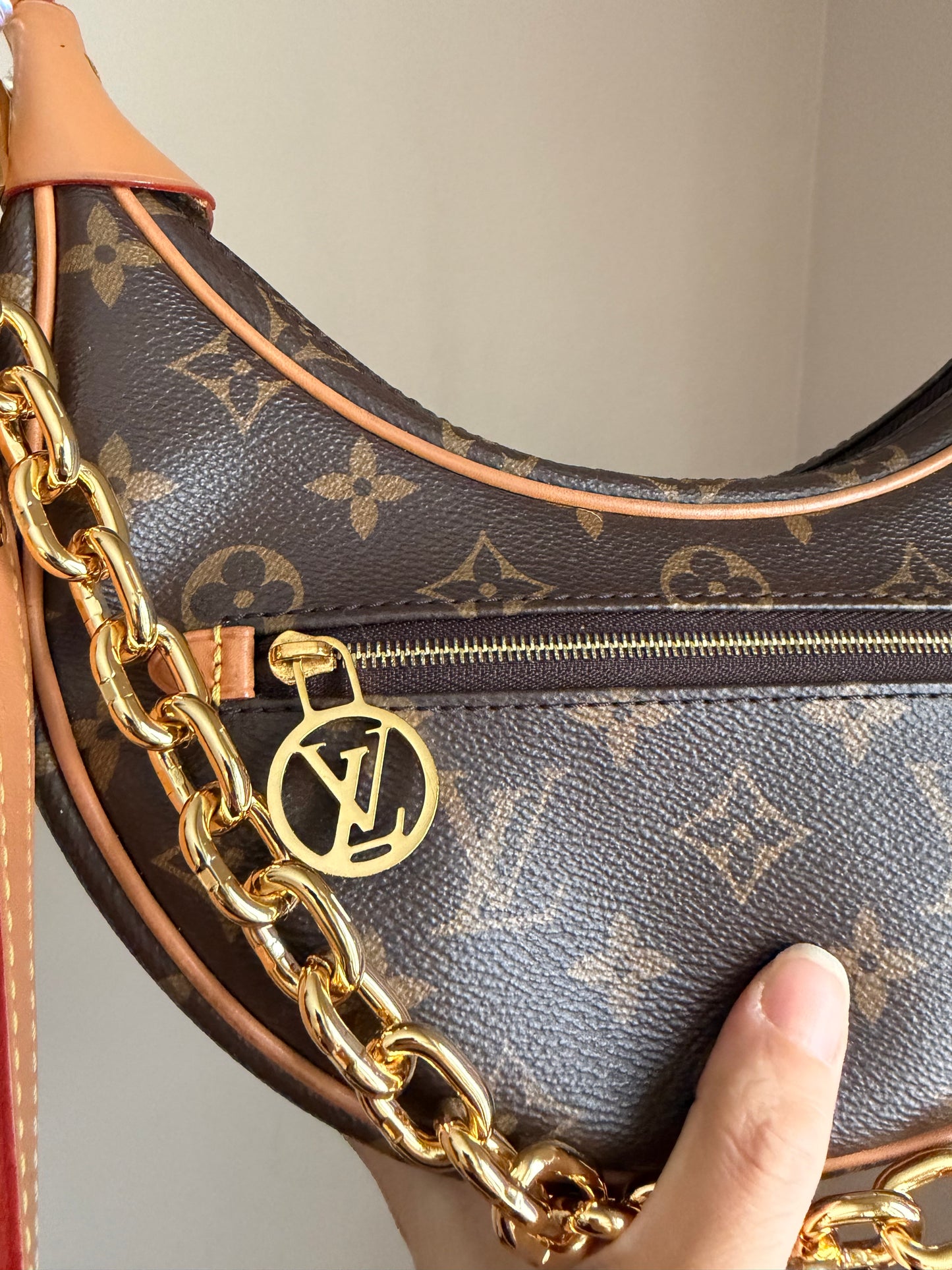 ❗️SOLD❗️Monogram loop bag (microchip)