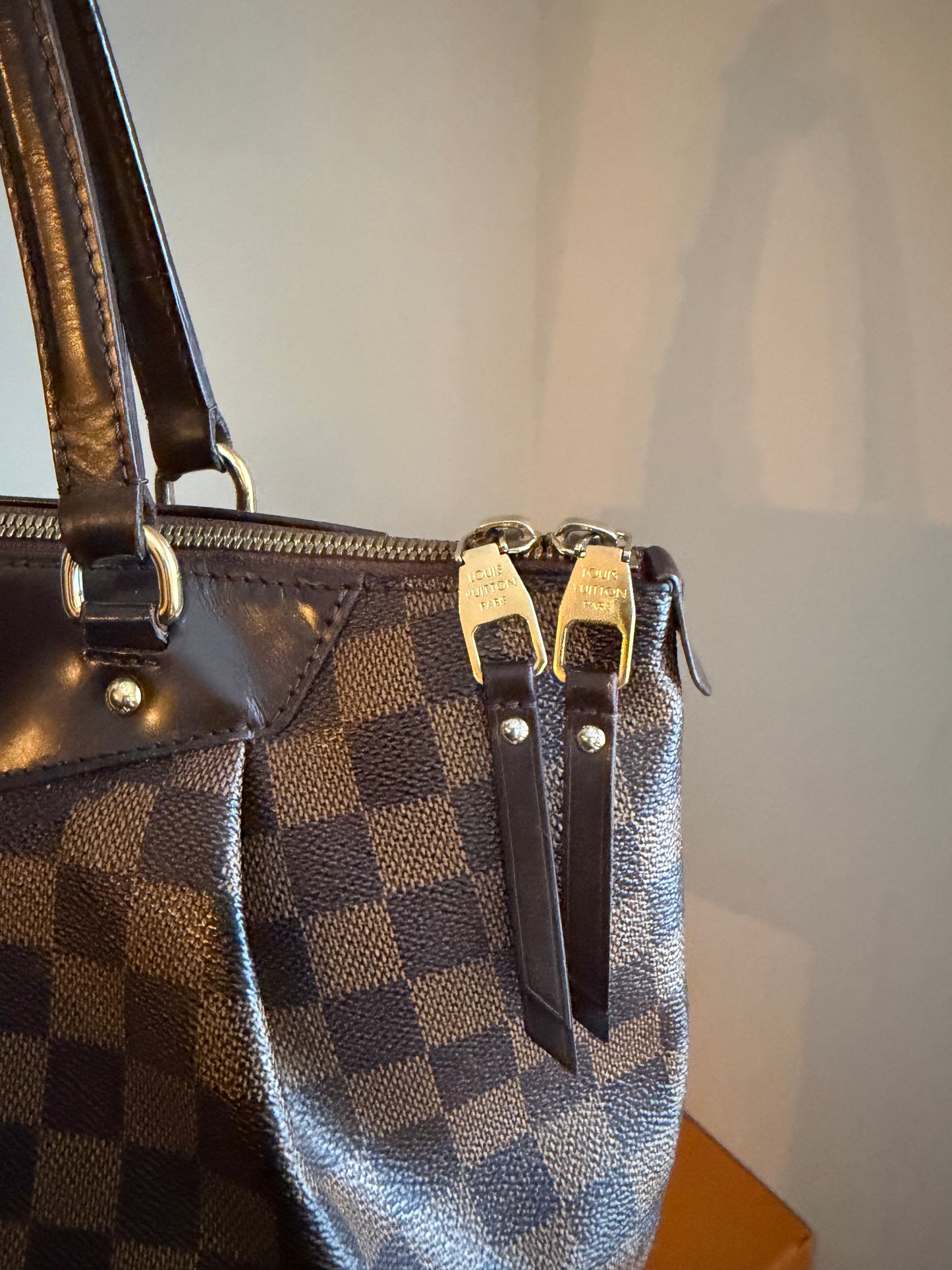 ❗️SOLD❗️Damier Ebene Westminster