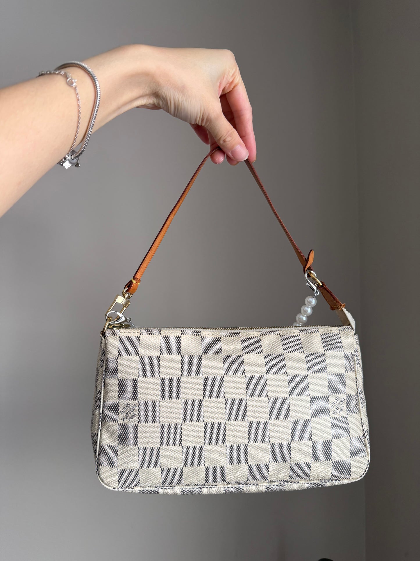 ❗️SOLD❗️Damier Azur Pochette
