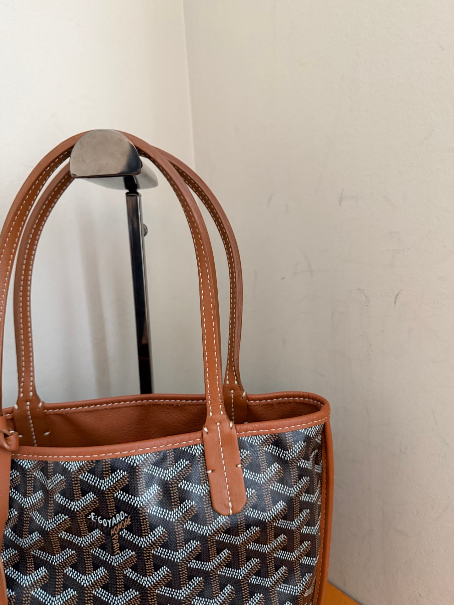 ❗️SOLD❗️Brown Mini Anjou