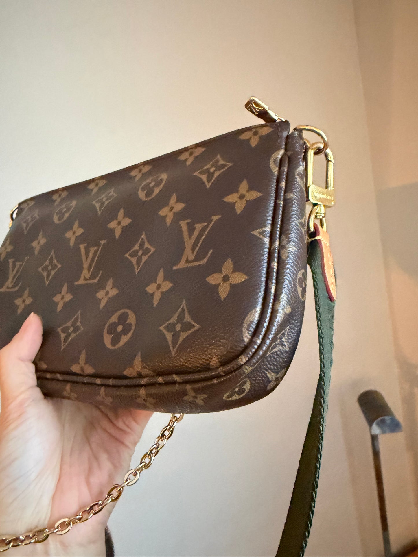 ❗️SOLD❗️Khakhi MultiPochette in Monogram