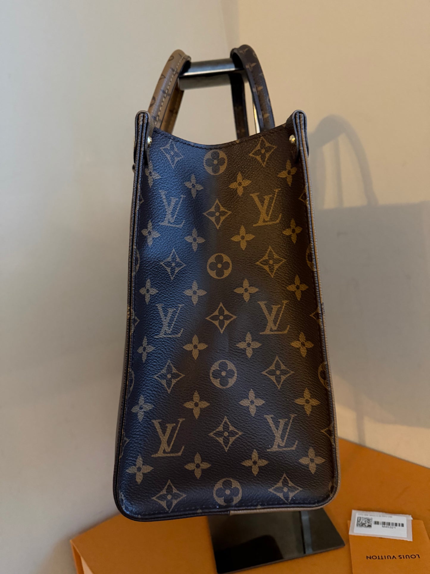 ❗️SOLD❗️On-The-Go MM in Reverse Monogram
