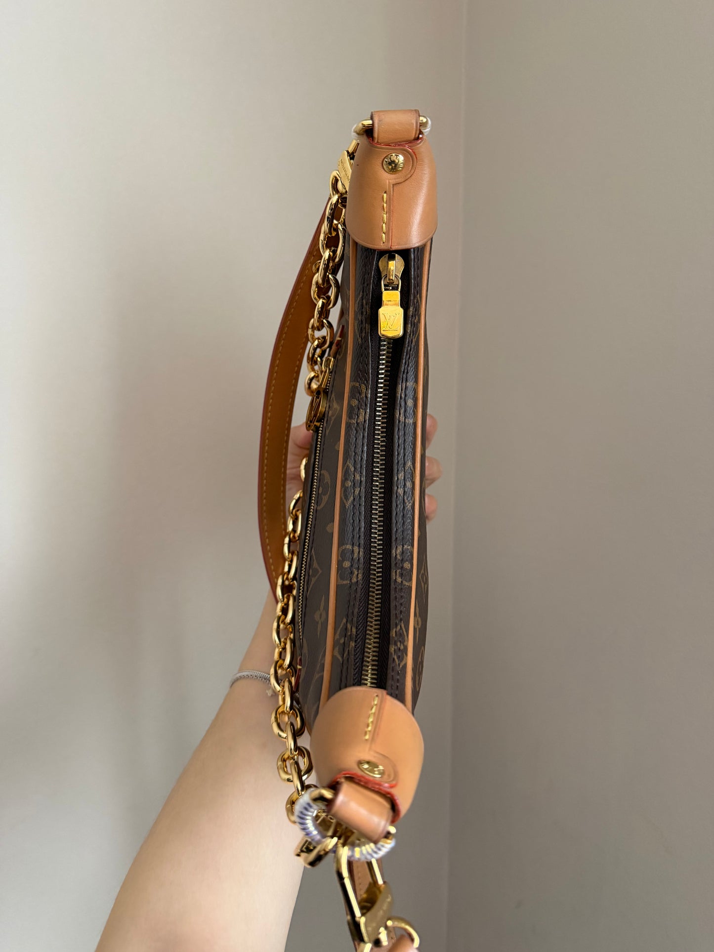 ❗️SOLD❗️Monogram loop bag (microchip)