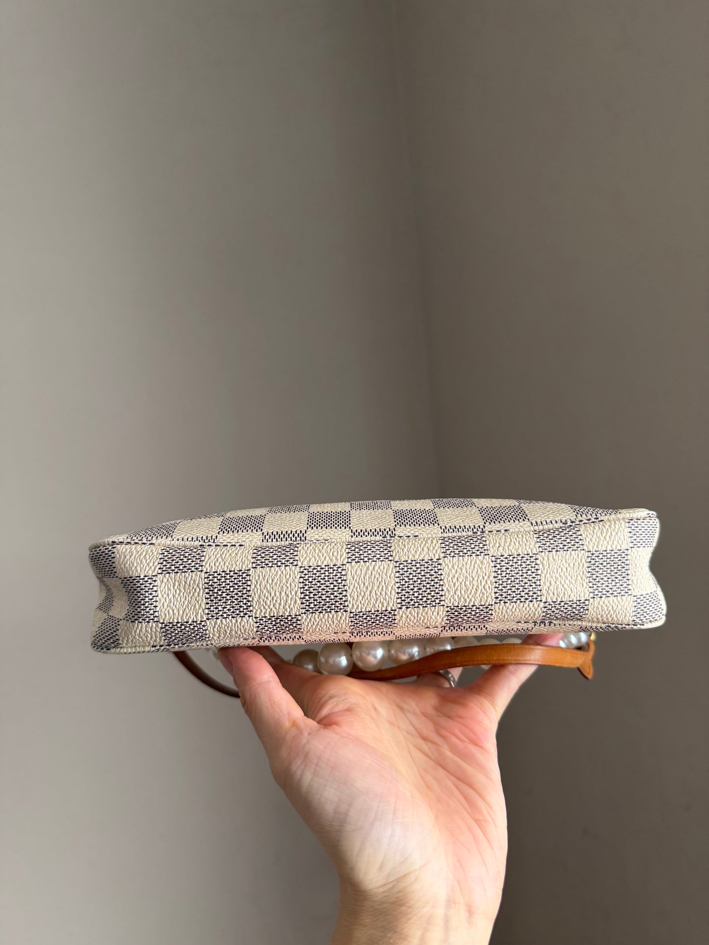 ❗️SOLD❗️Damier Azur Pochette