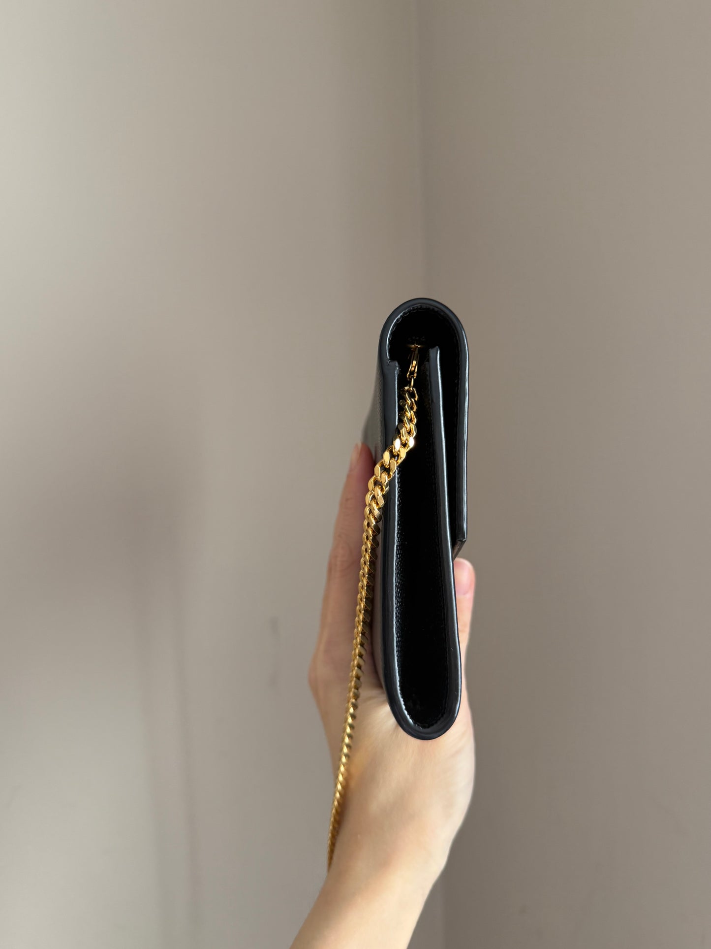 ❗️SOLD❗️Uptown WOC with cardholder