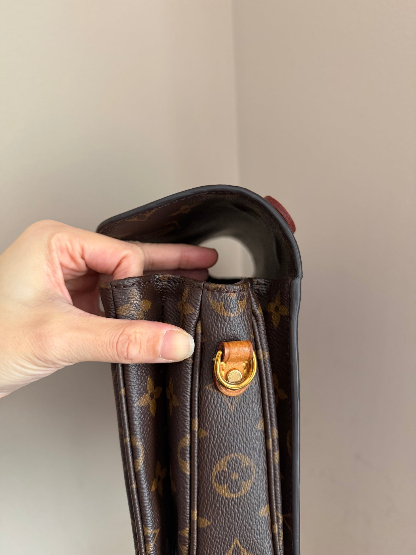 ❗️SOLD❗️Metis Pochette in Monogram