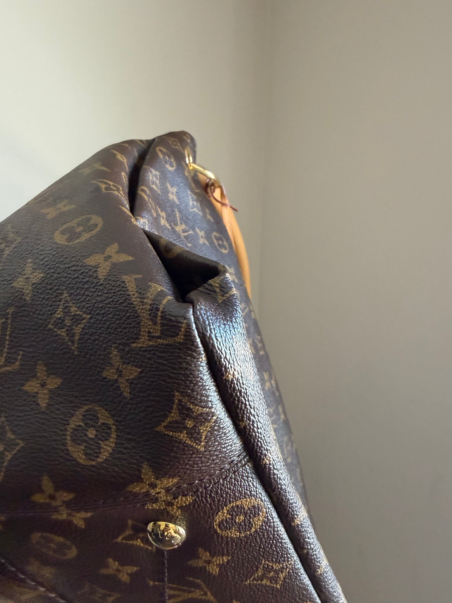 ❗️SOLD❗️Artsy MM in monogram