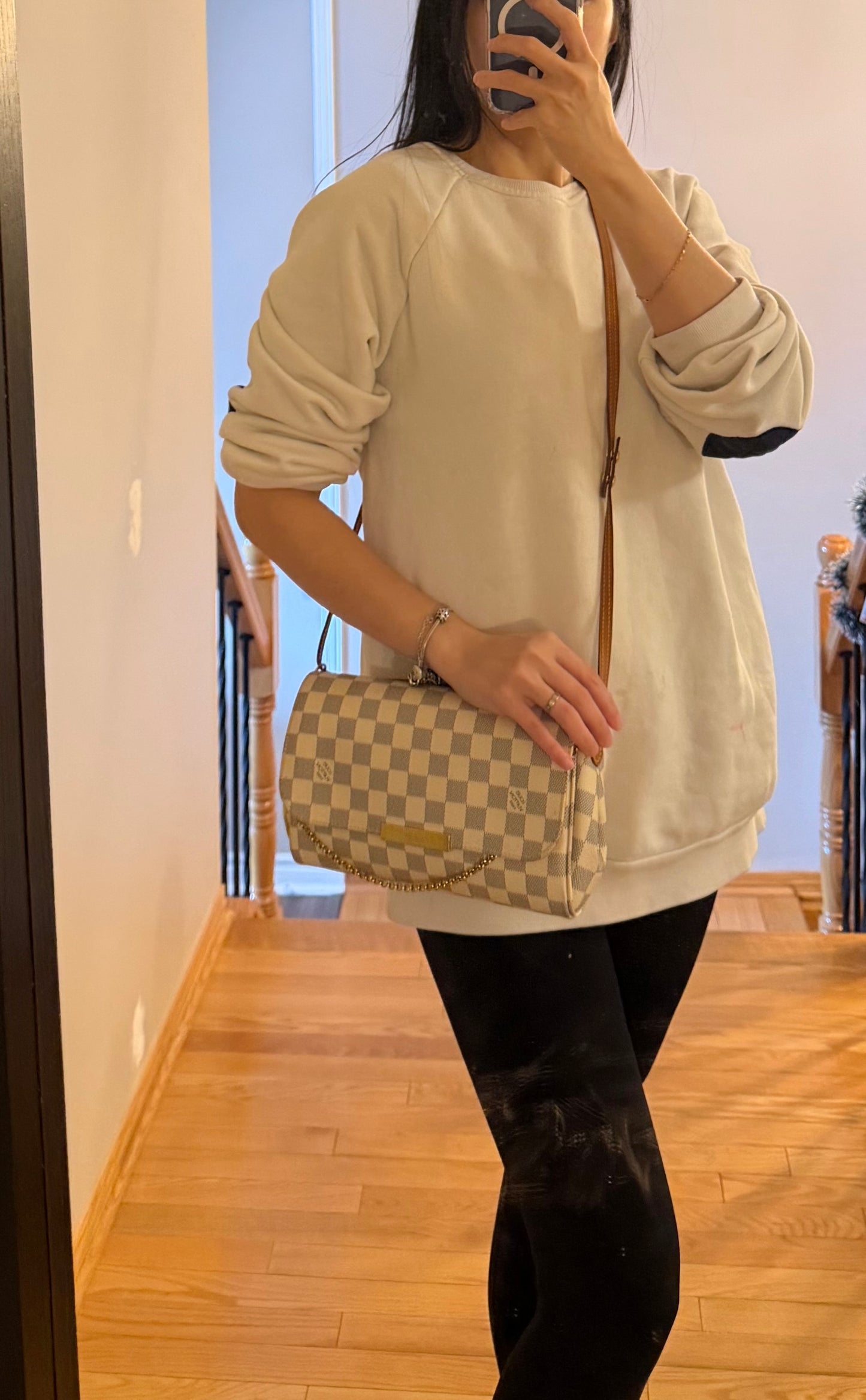 ❗️SOLD❗️Damier Azur Favourite MM