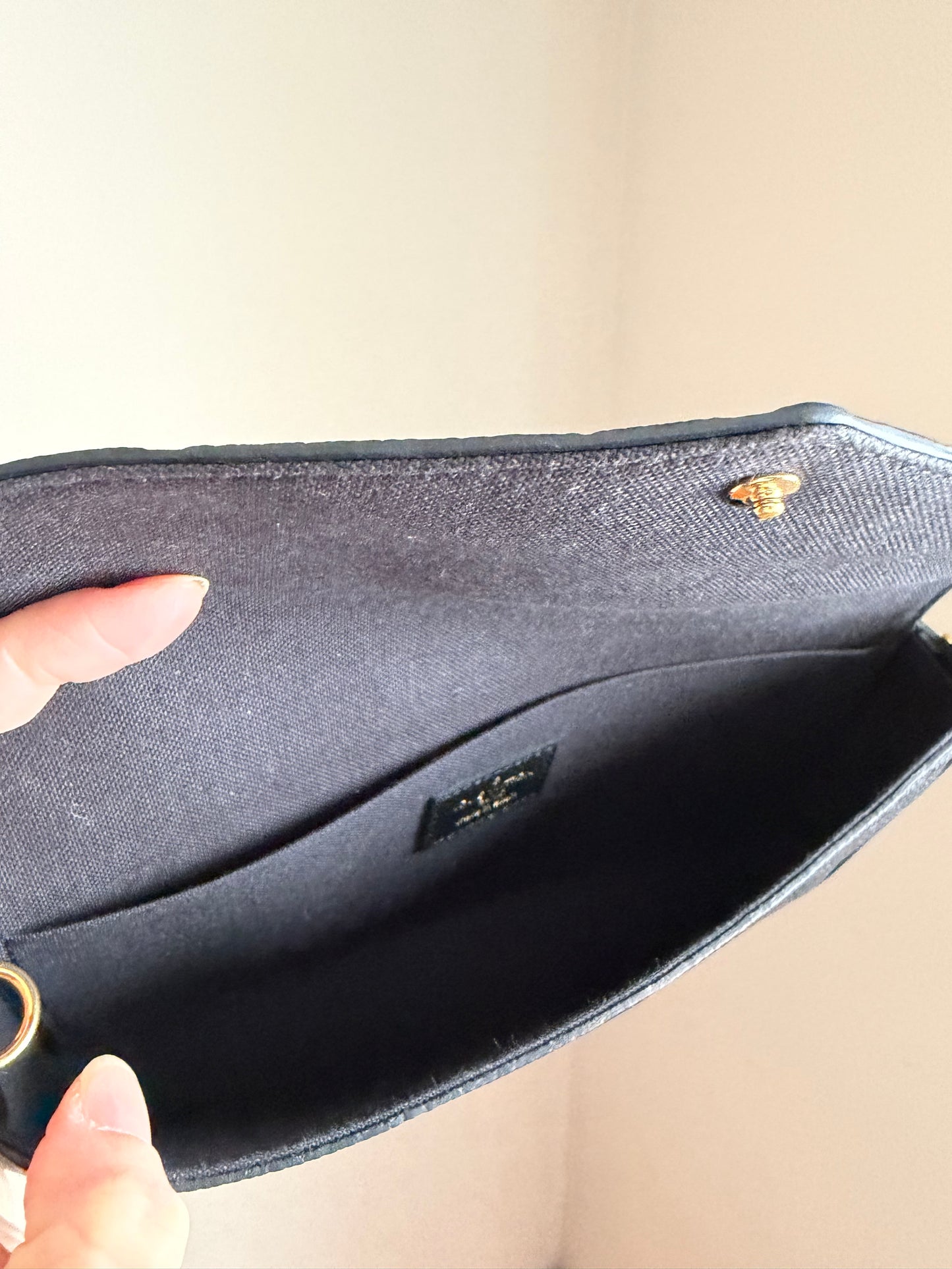 ❗️SOLD❗️Black Empreinte Felicie both inserts (microchip)