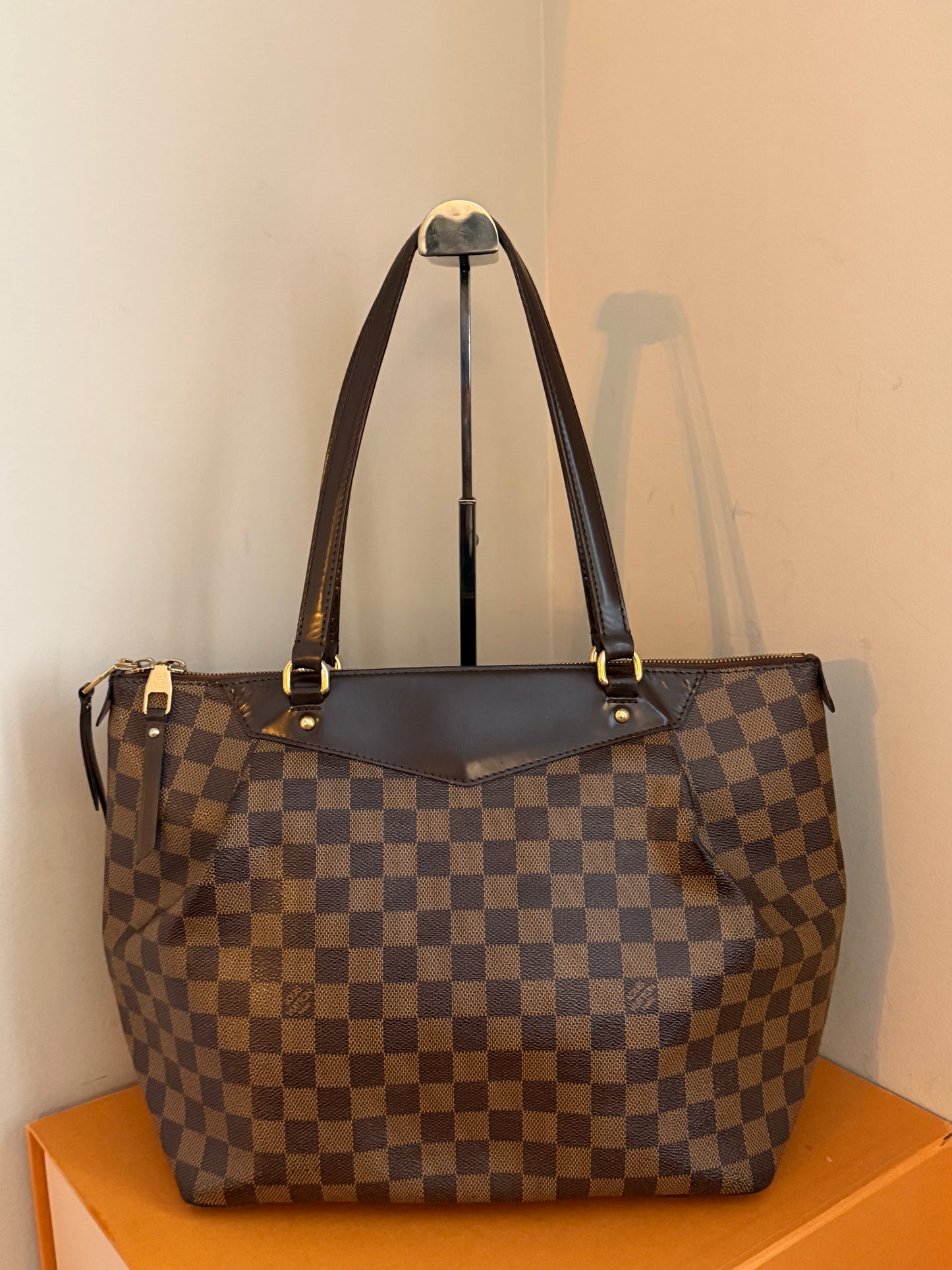 ❗️SOLD❗️Damier Ebene Westminster