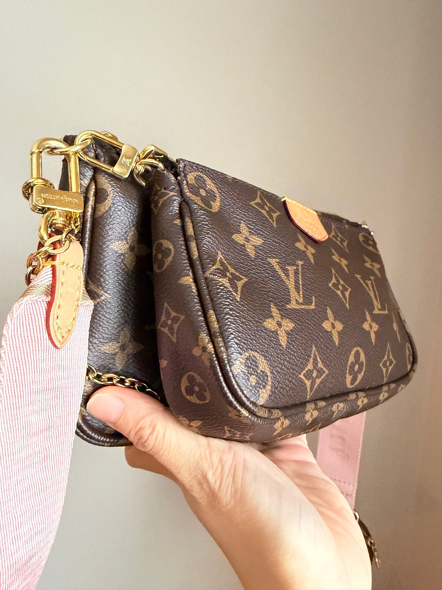 ❗️SOLD❗️MultiPochette in Monogram Pink Strap