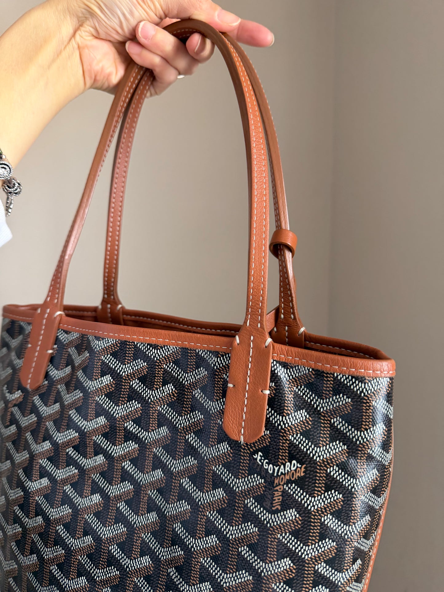 ❗️SOLD❗️ Mini Anjou brown