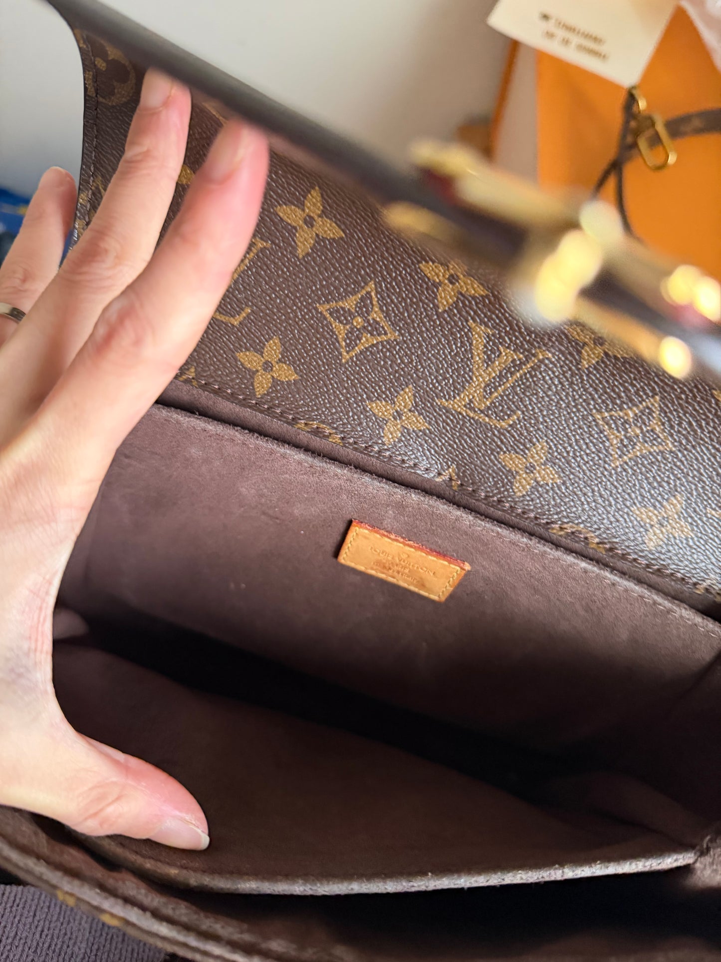 ❗️SOLD❗️Metis Pochette in Monogram