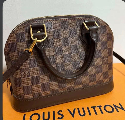 ❗️SOLD❗️Alma BB in Damier Ebene