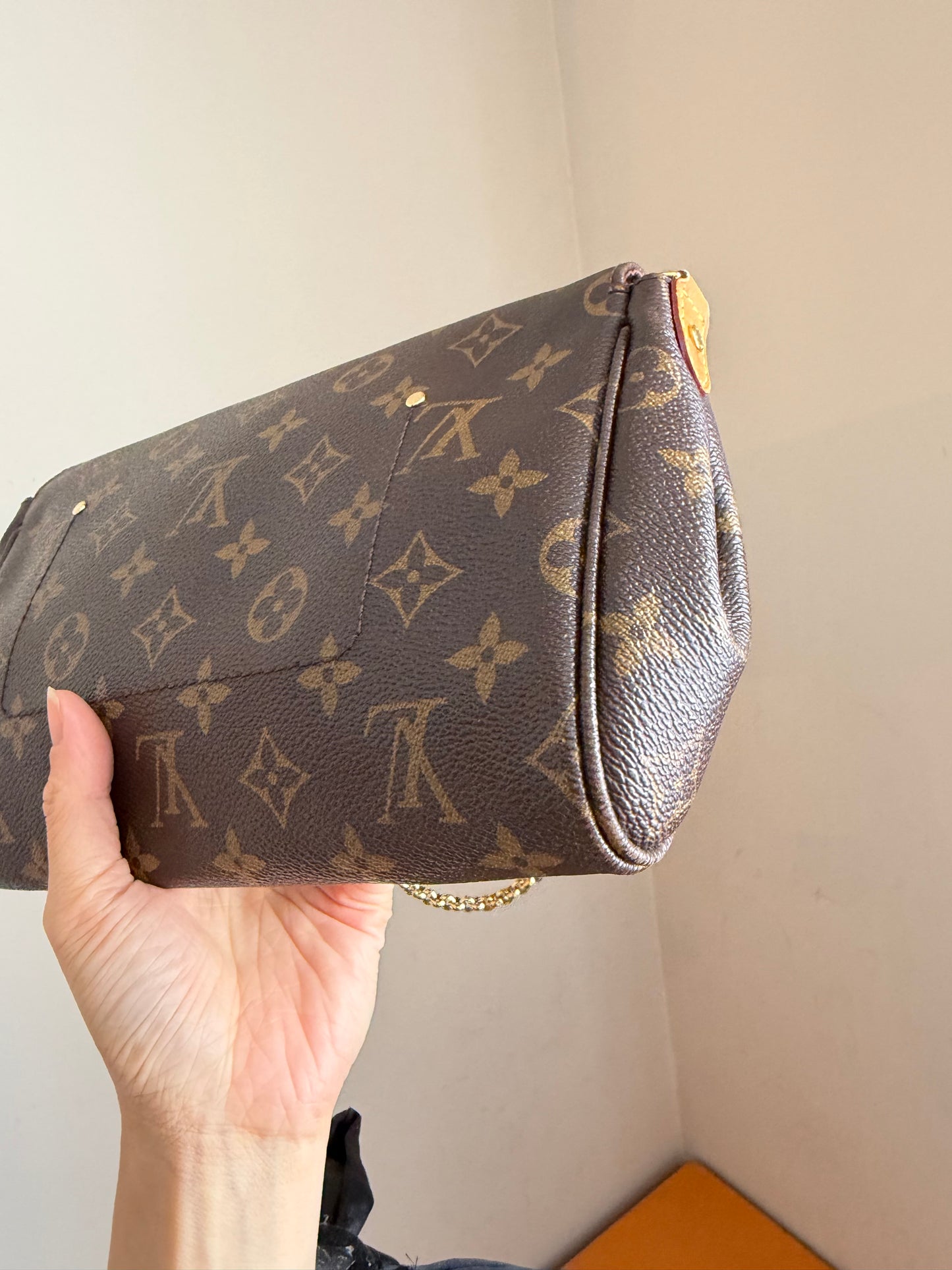 ❗️SOLD❗️Favourite MM Monogram