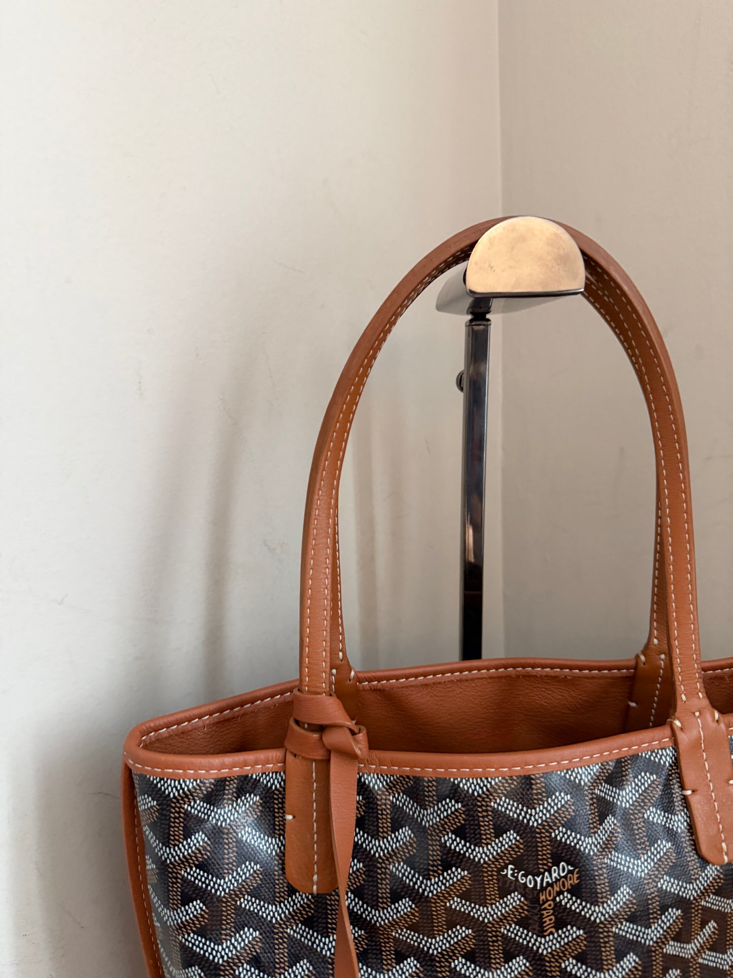 ❗️SOLD❗️Brown Mini Anjou