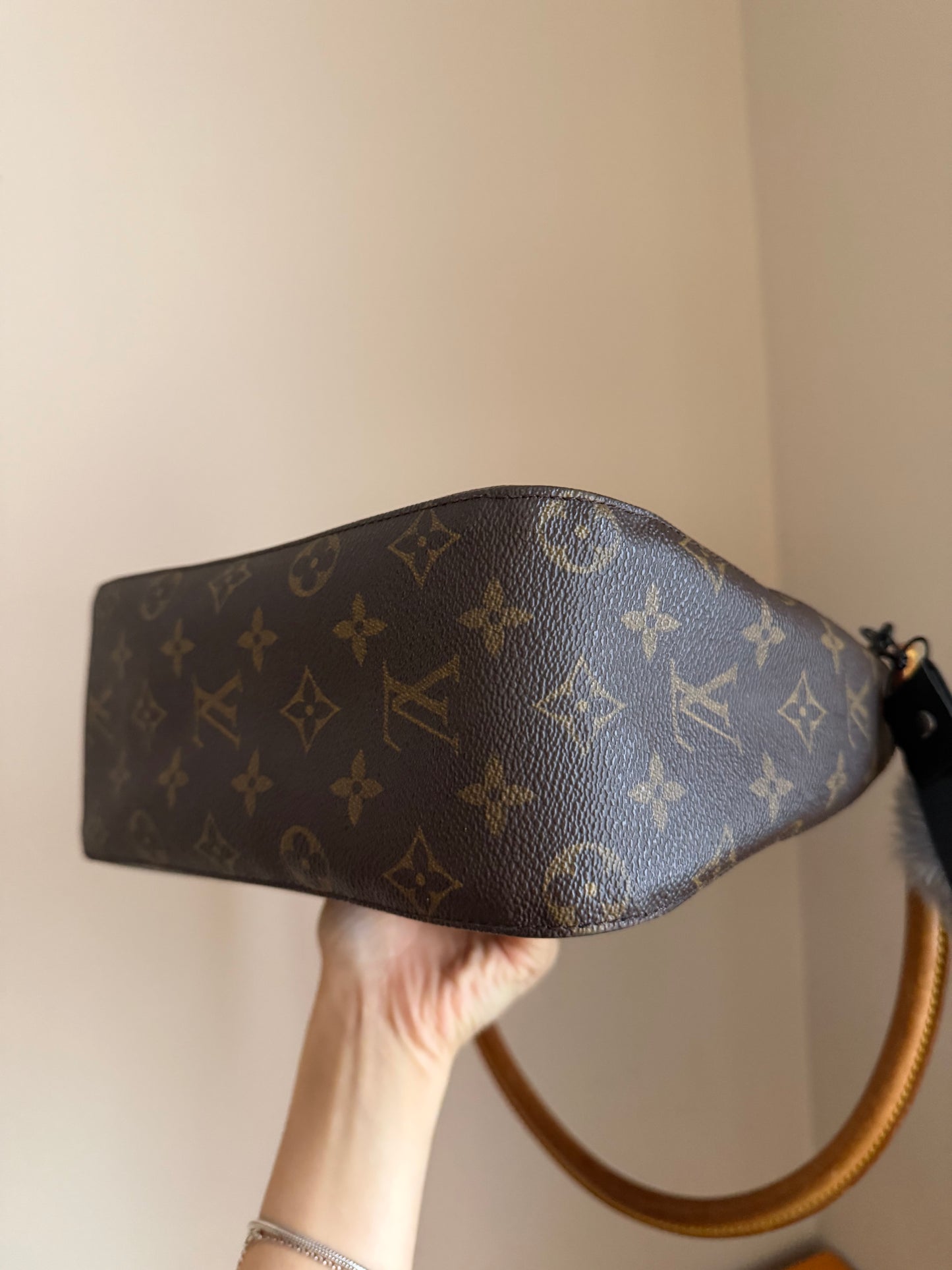 ❗️SOLD❗️Looping MM monogram