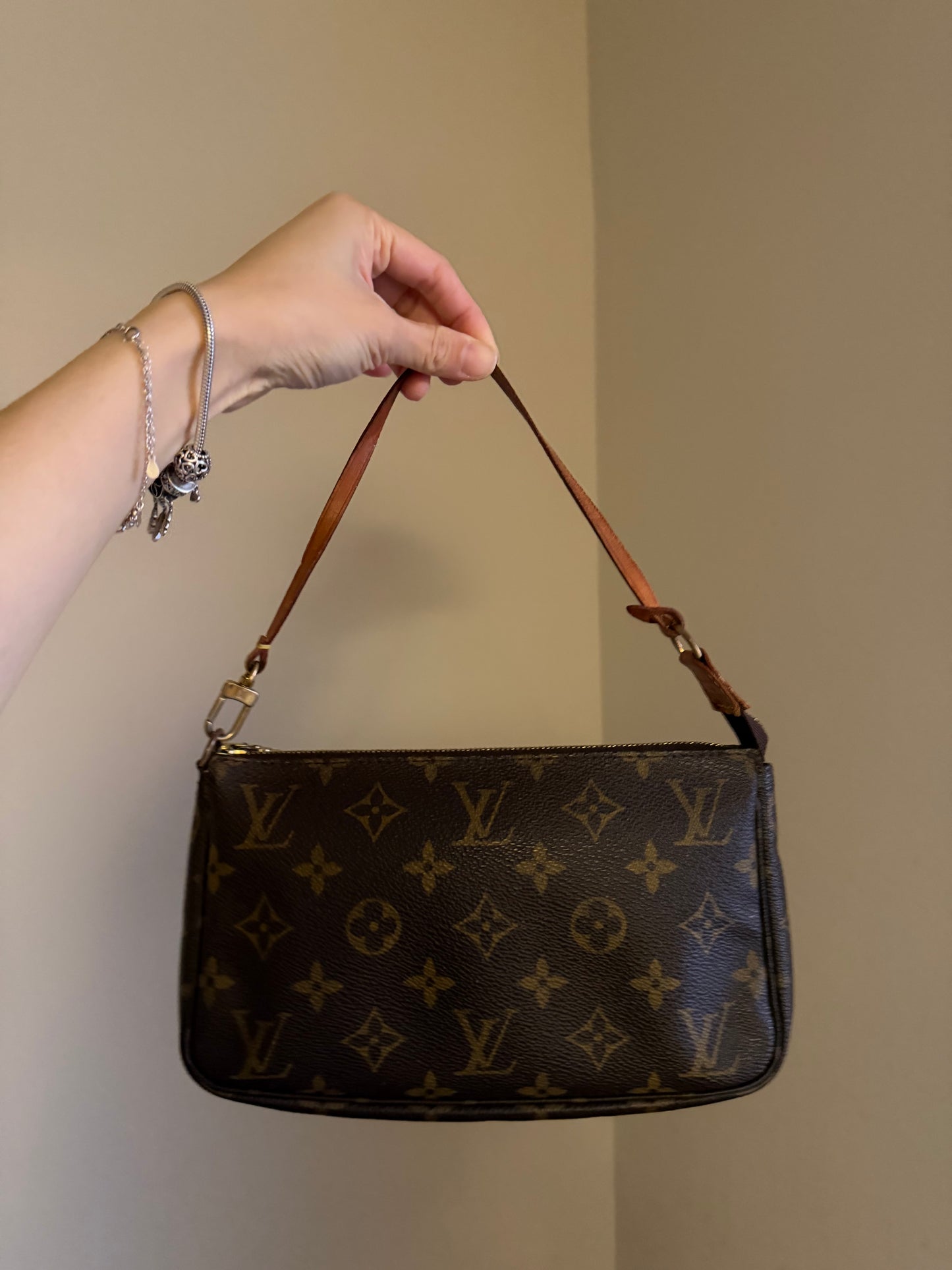 ❗️SOLD❗️Monogram Pochette