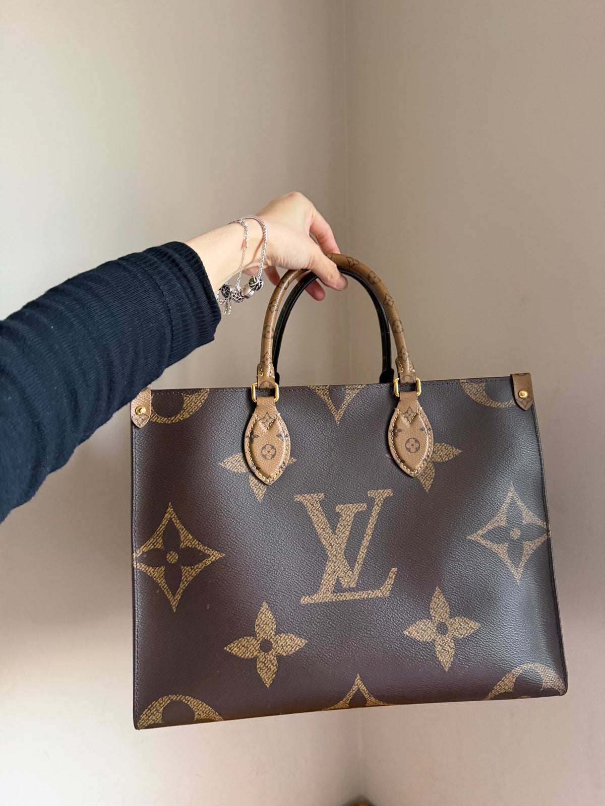 ❌SOLD❌ On-The-Go MM in Reverse Monogram