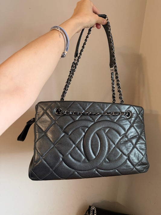 ❗️SOLD❗️Timeless Tote Metallic