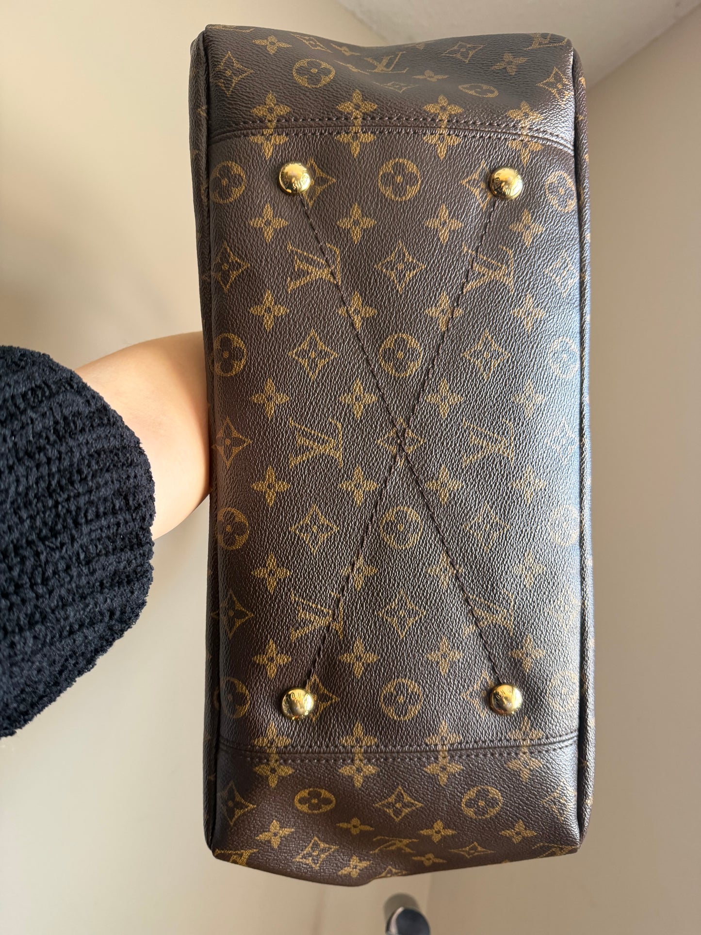 ❗️SOLD❗️Artsy MM in monogram