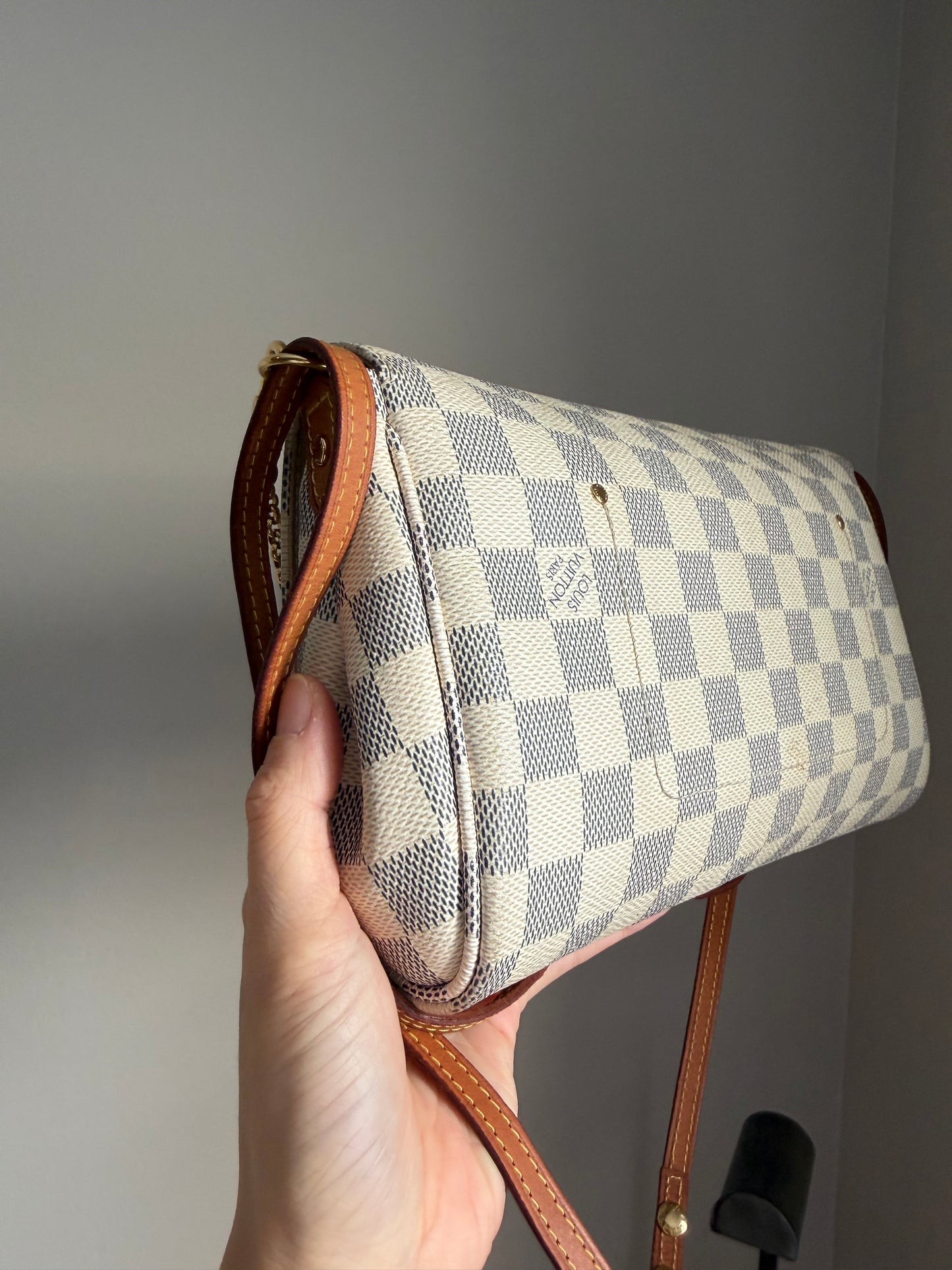 ❗️SOLD❗️Damier Azur Favourite MM