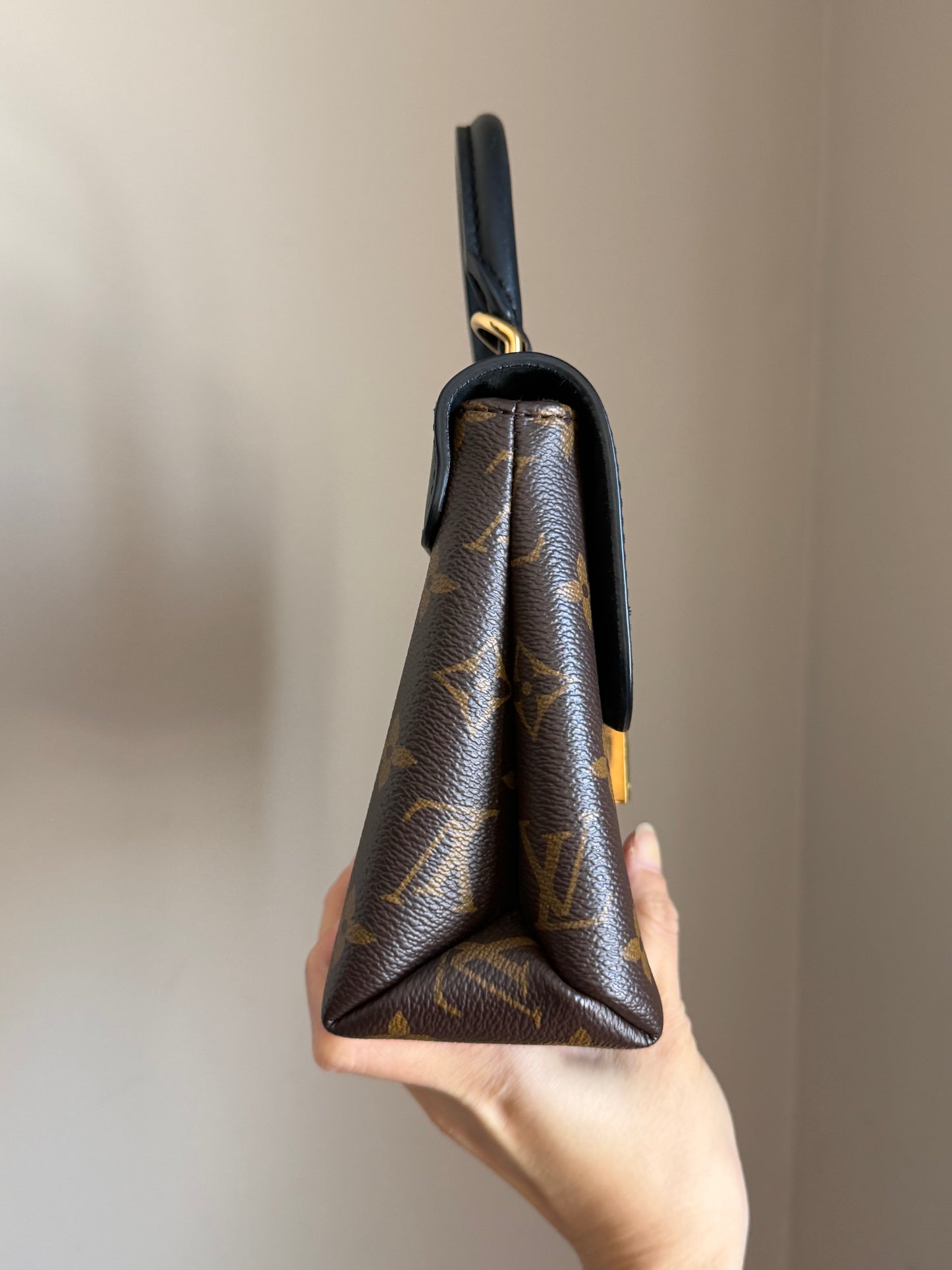 ❗️SOLD❗️Black Locky BB in Monogram