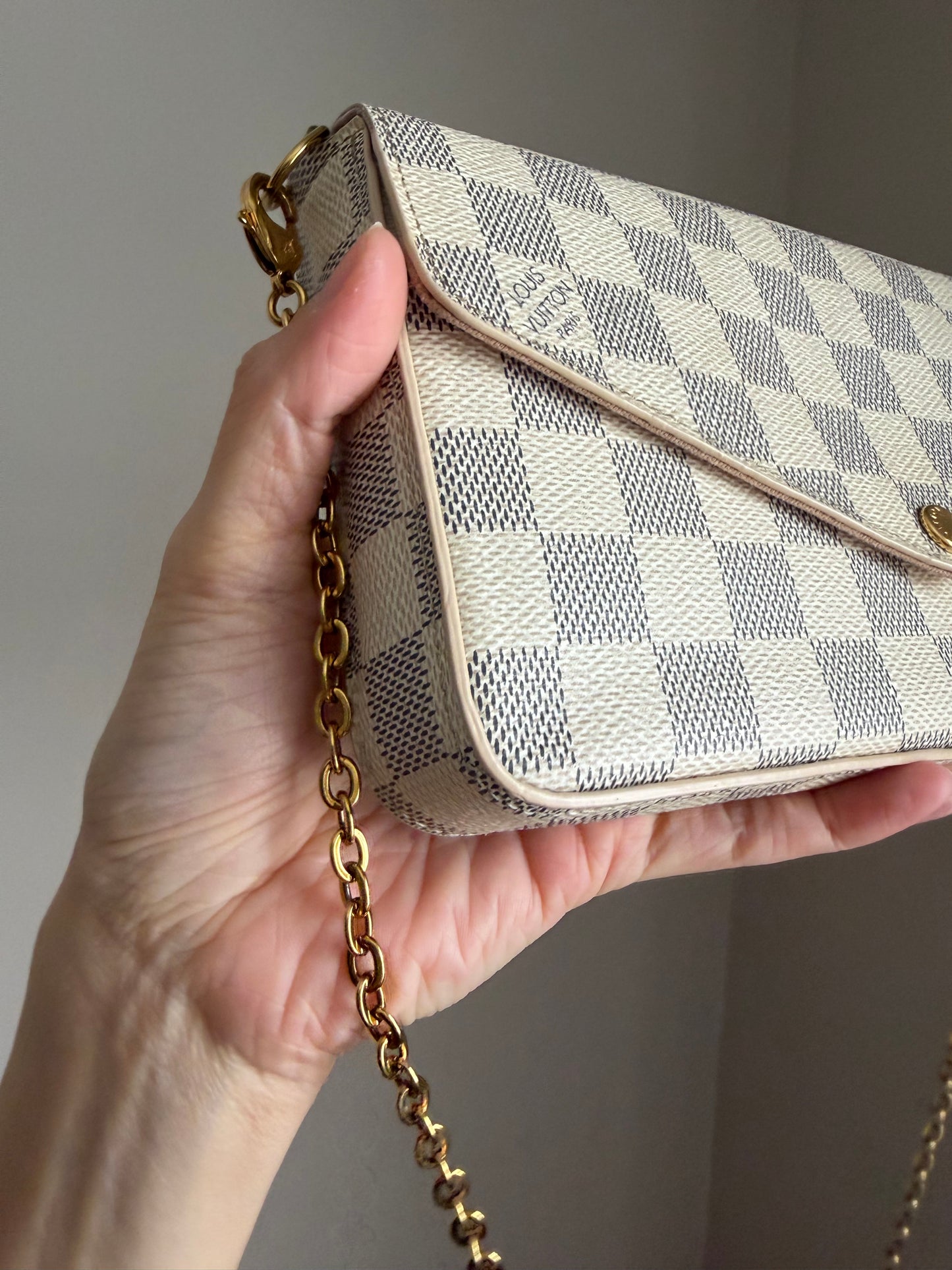 ❗️SOLD❗️Damier Azur Felicie Bag Only no Inserts