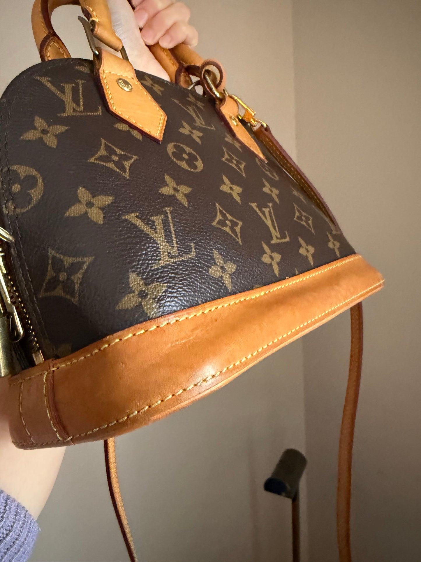 ❗️SOLD❗️Alma bb Monogram