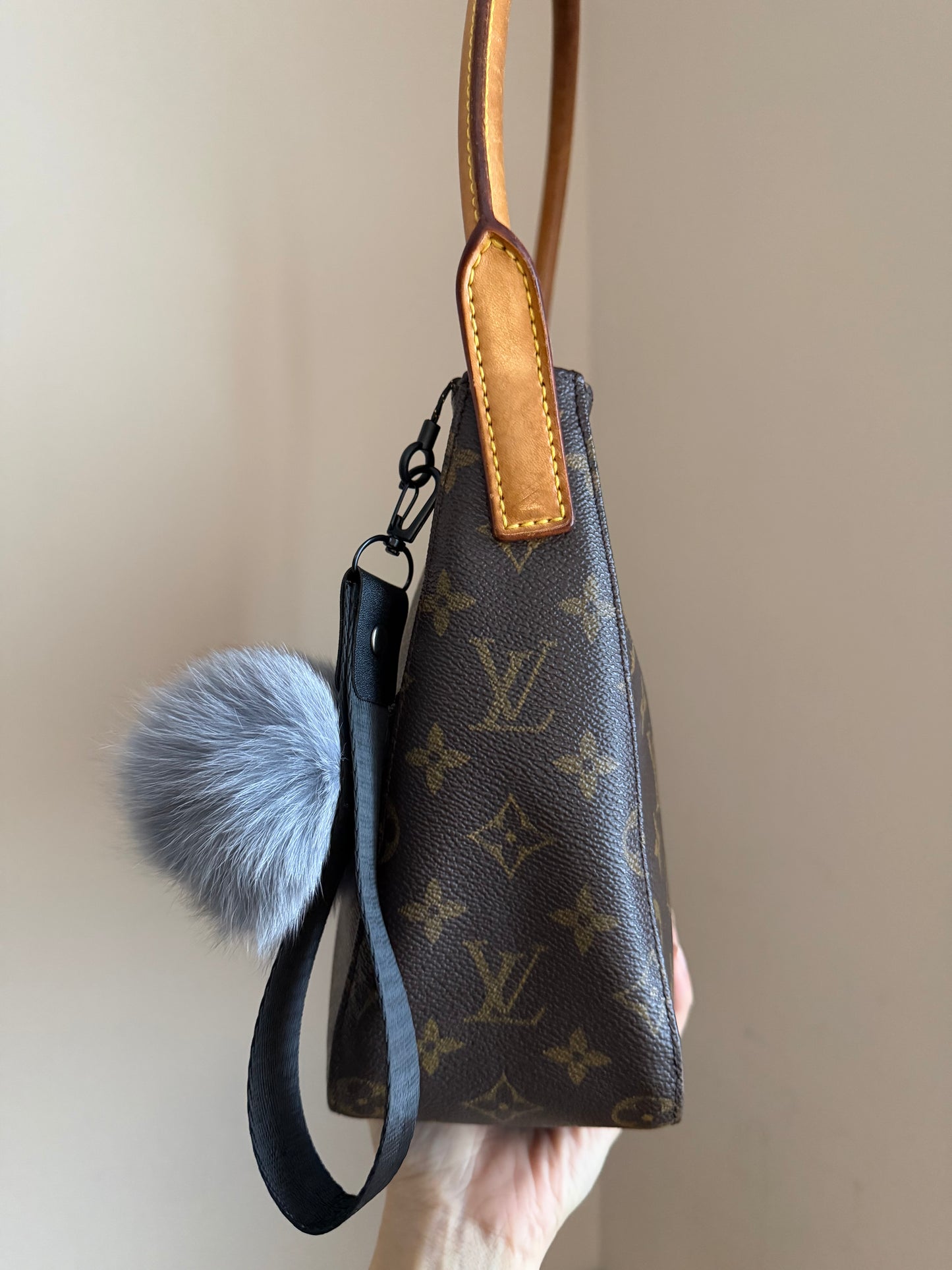 ❗️SOLD❗️Looping MM monogram