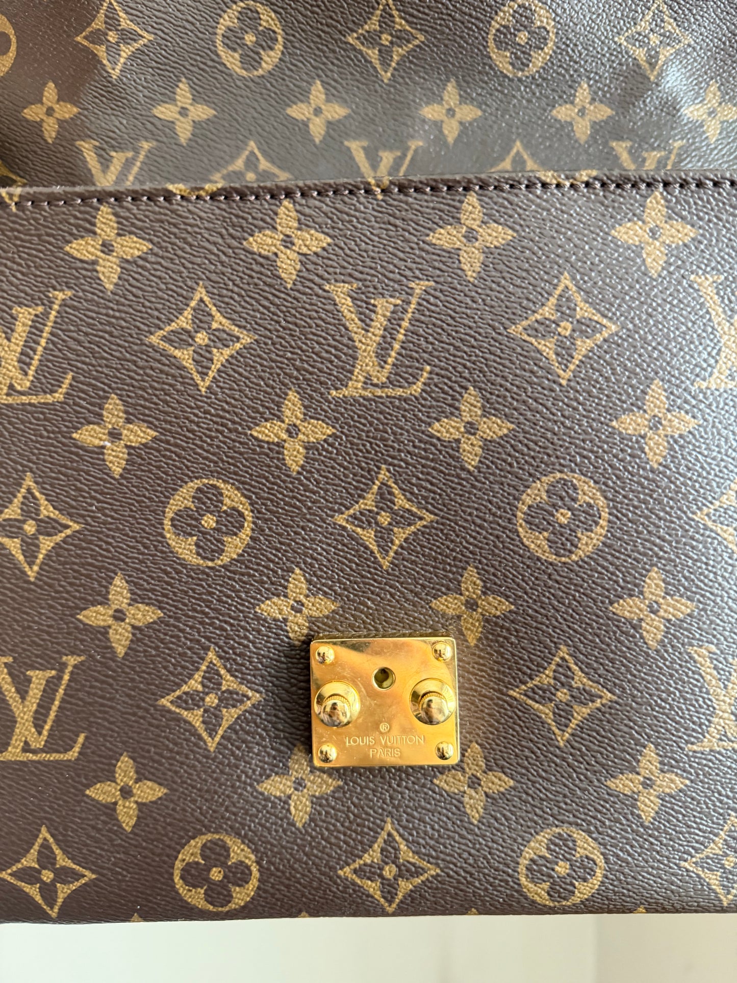 ❗️SOLD❗️Metis Pochette in Monogram