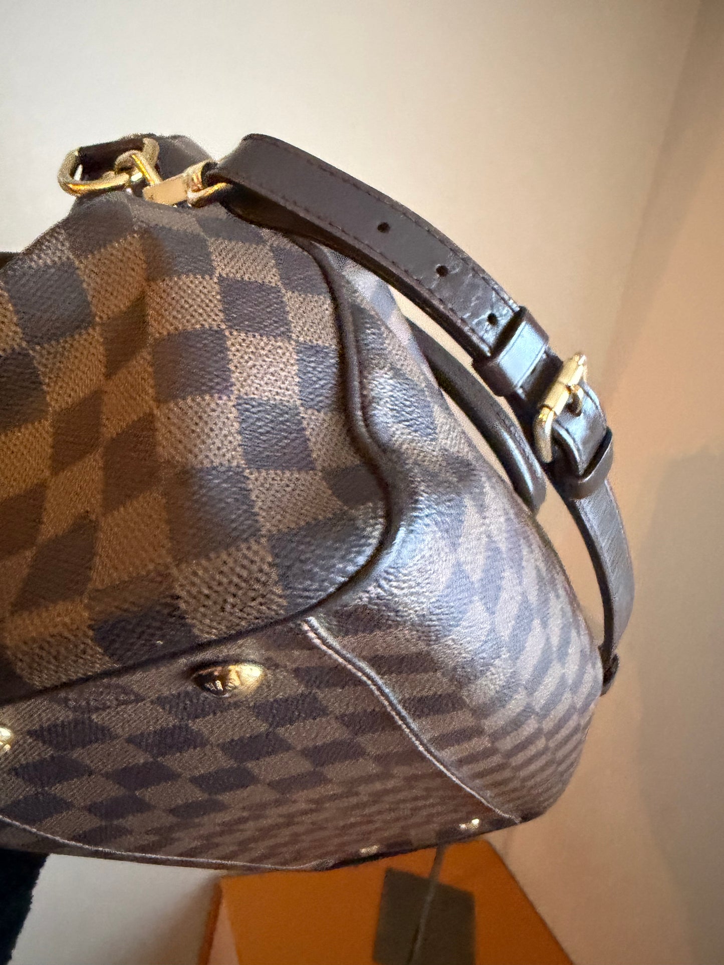 ❗️SOLD❗️Damier Ebene Trevi PM