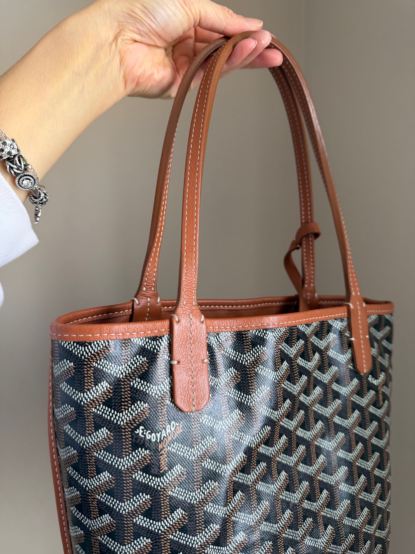 ❗️SOLD❗️ Mini Anjou brown