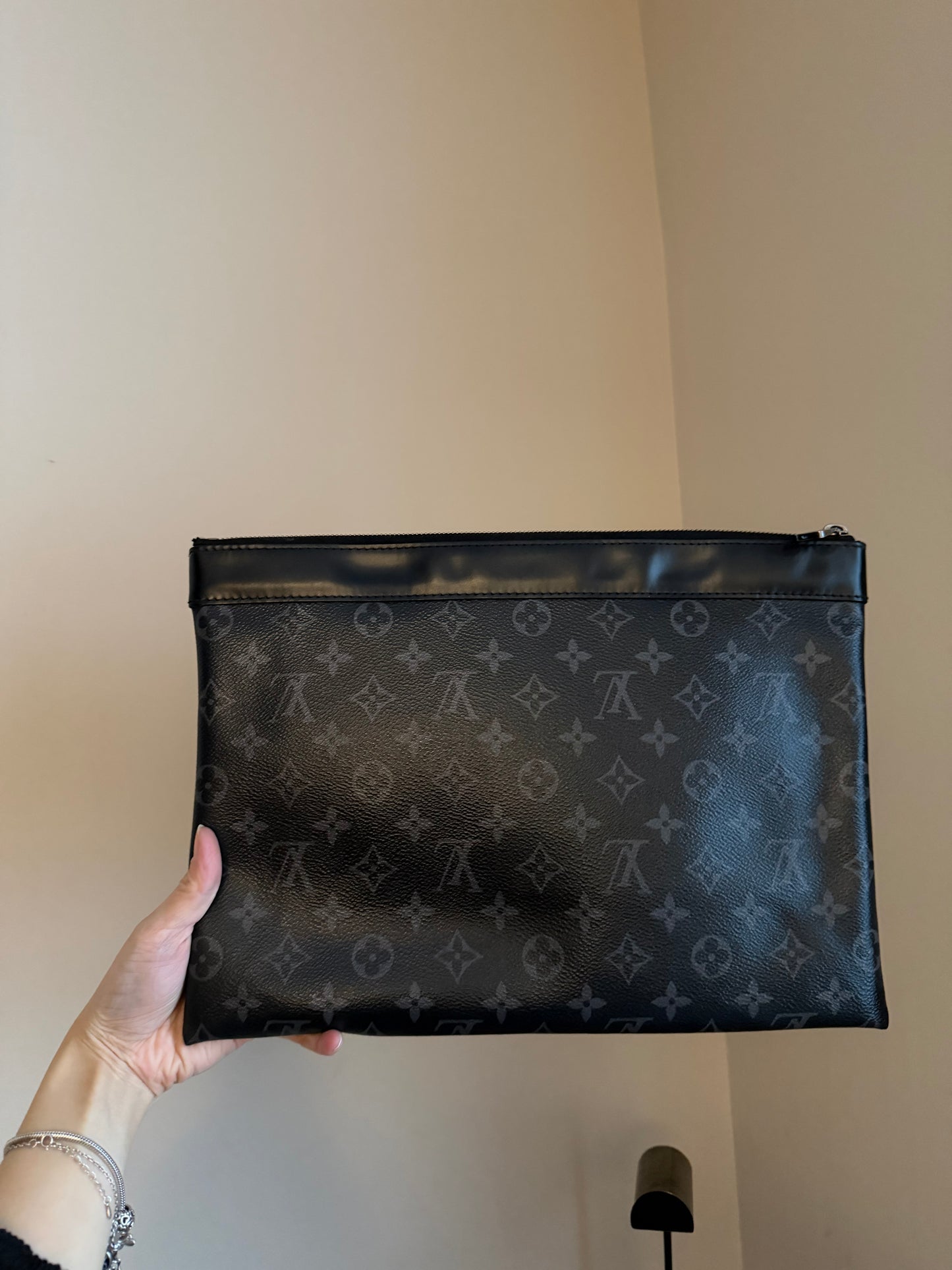 ❗️SOLD❗️Eclipse Voyage Souple Pouch