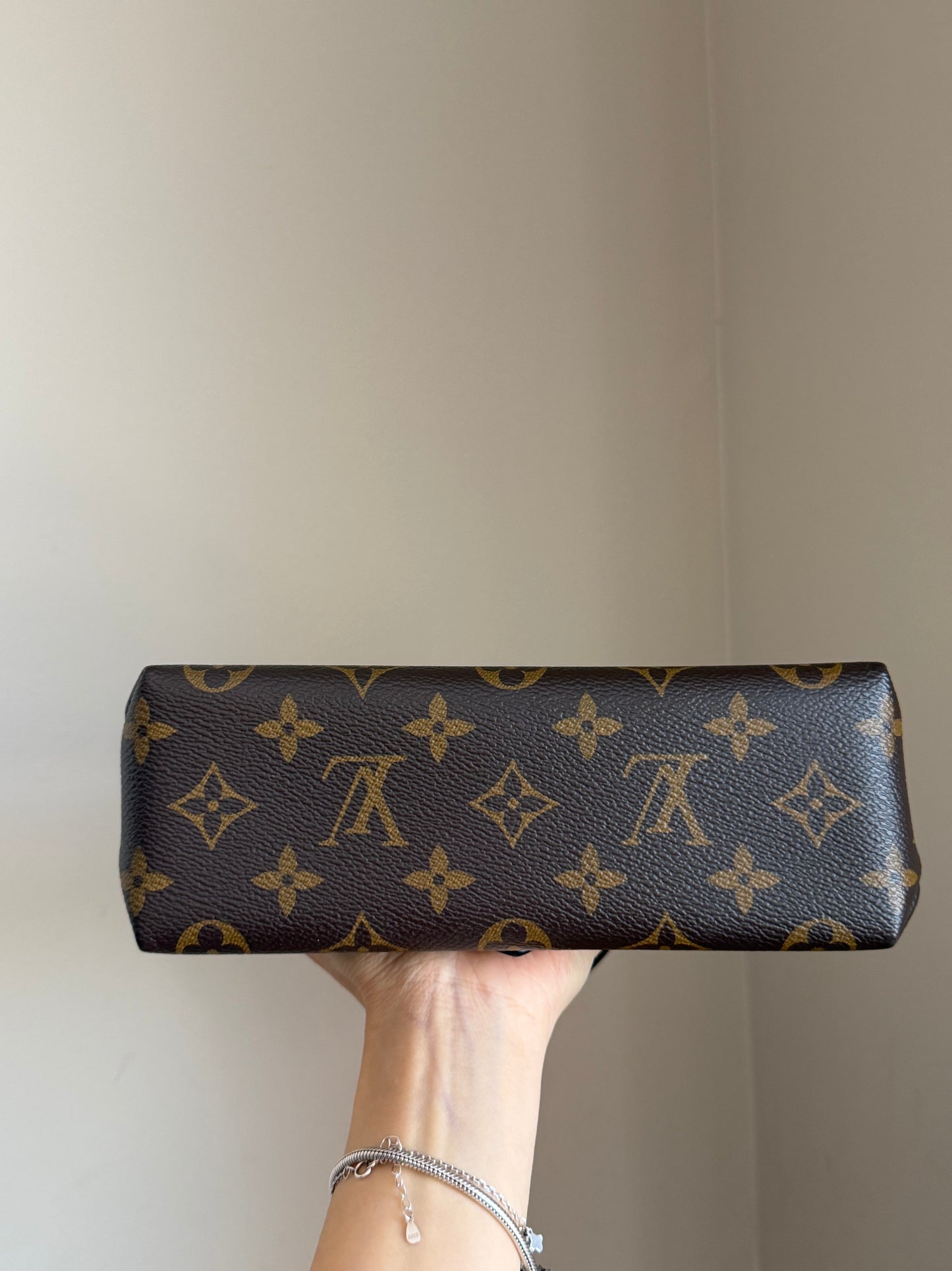 ❗️SOLD❗️Black Locky BB in Monogram
