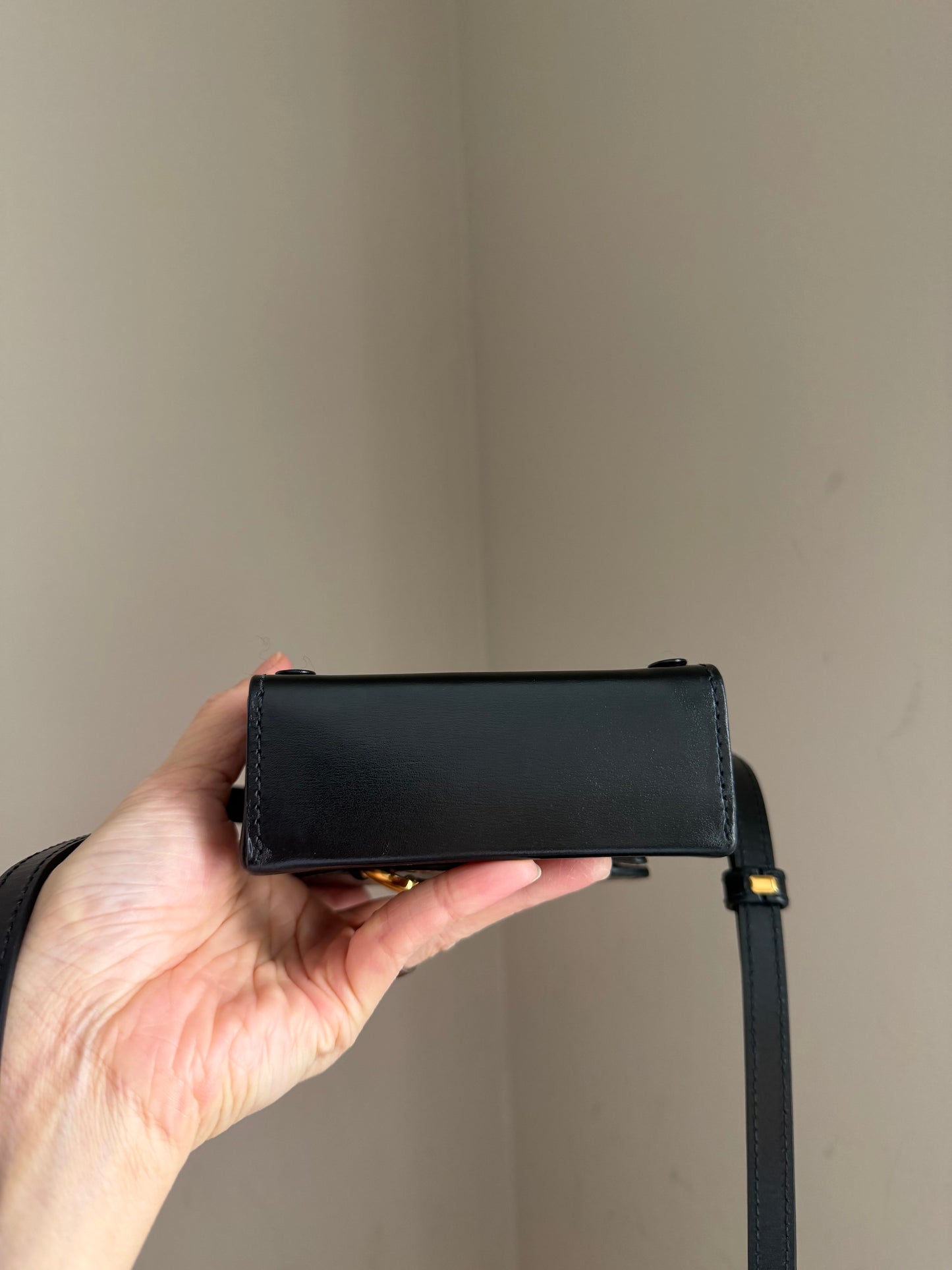 ❗️SOLD❗️Black Horsebit Phone Holder