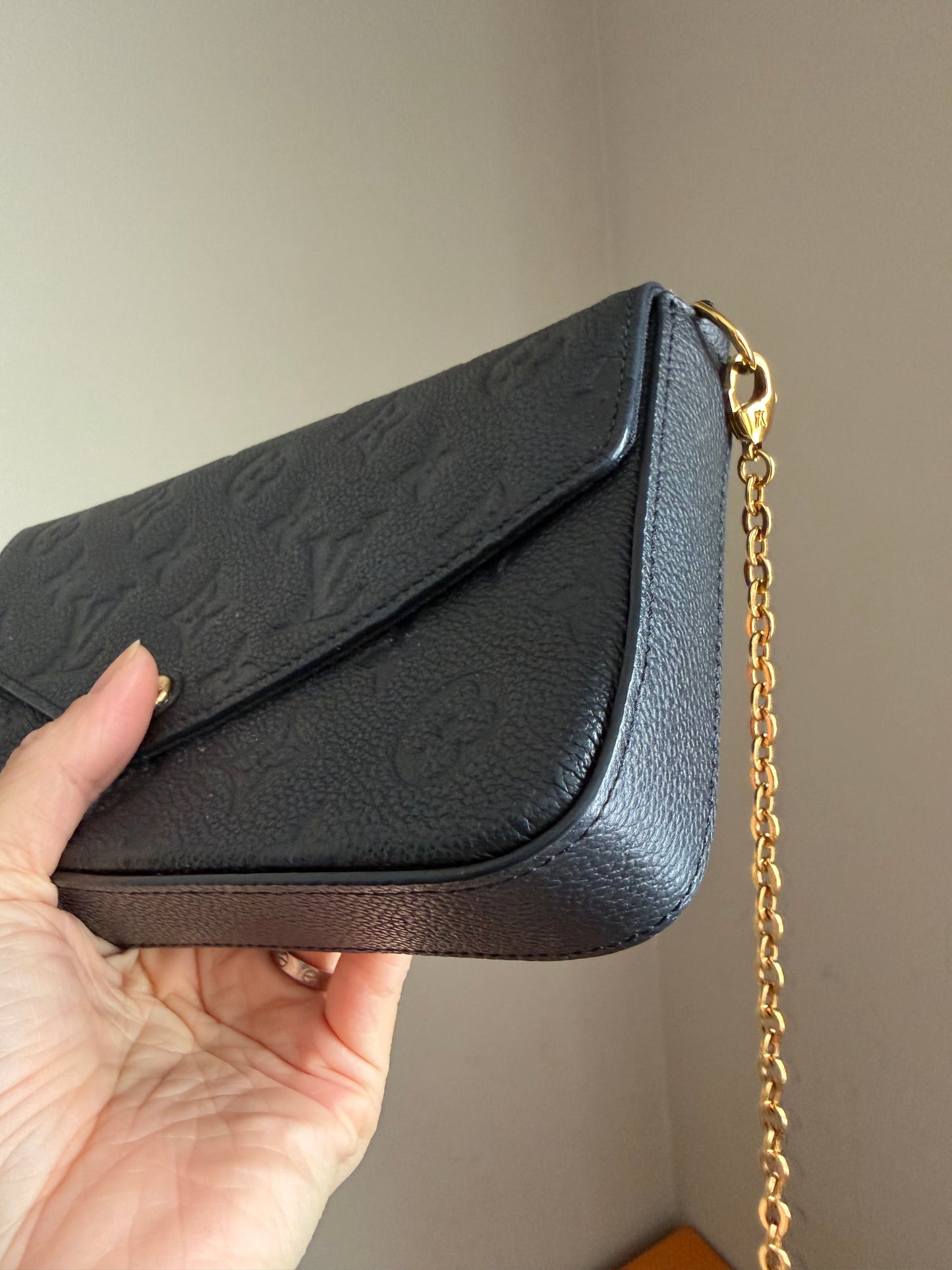 ❗️SOLD❗️Black Empreinte Felicie both inserts (microchip)
