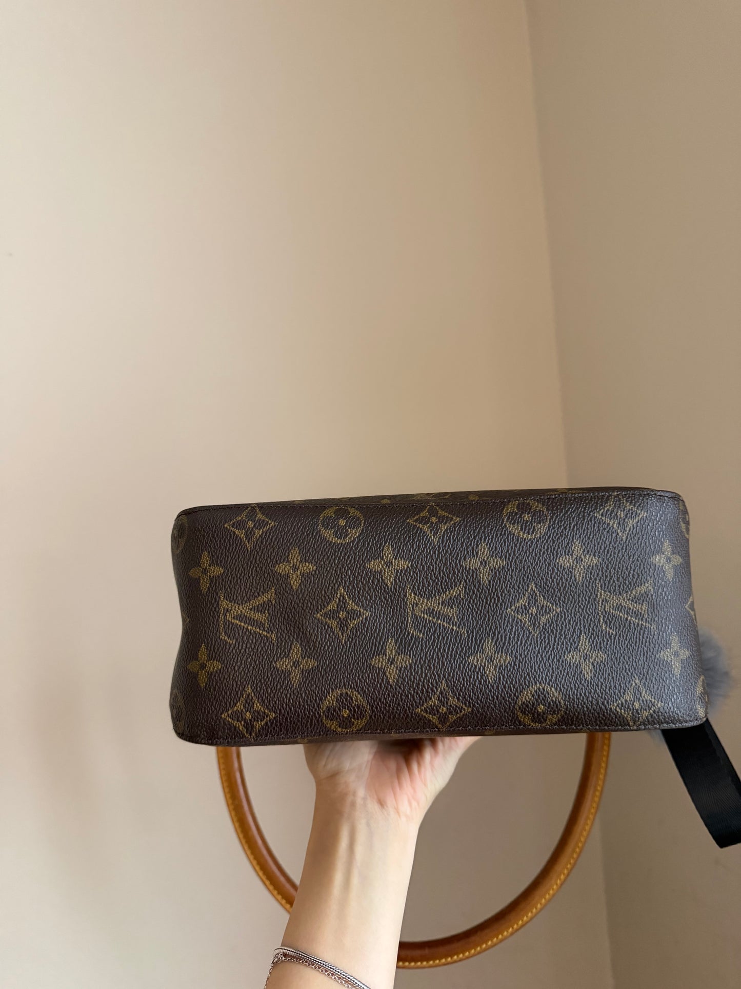❗️SOLD❗️Looping MM monogram