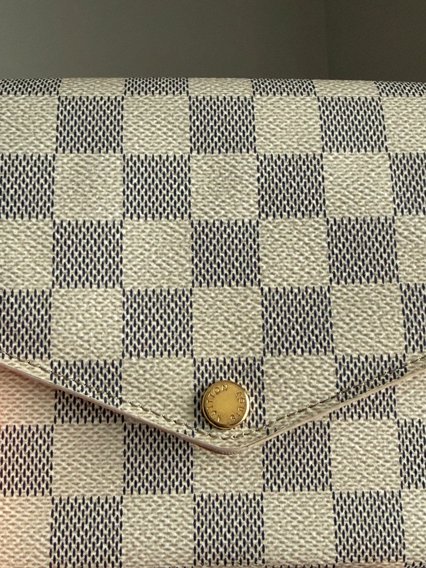 ❗️SOLD❗️Damier Azur Felicie Bag Only no Inserts