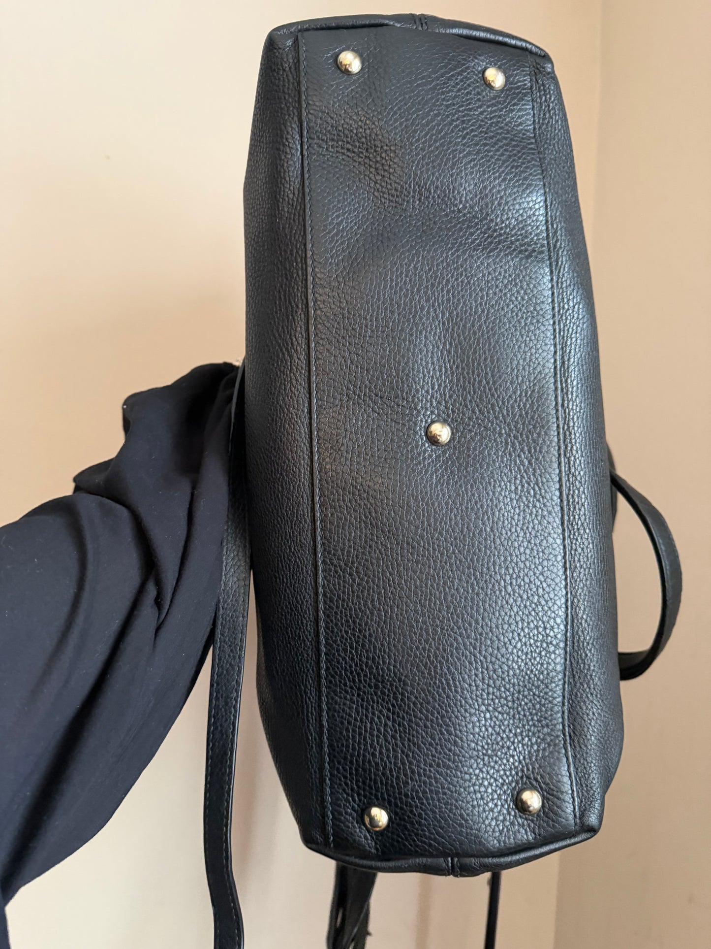 ❗️SOLD❗️Black Soho Tote