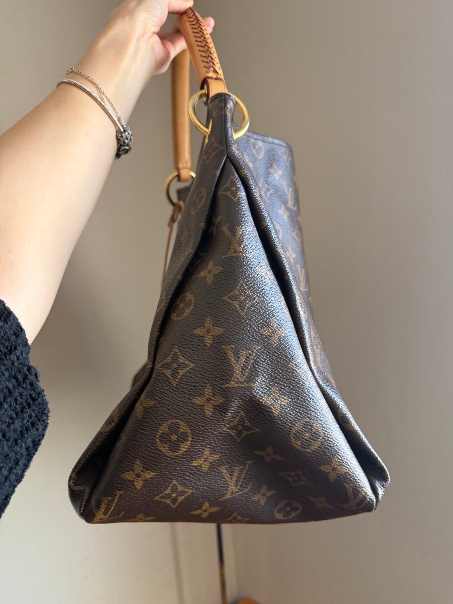 ❗️SOLD❗️Artsy MM in monogram