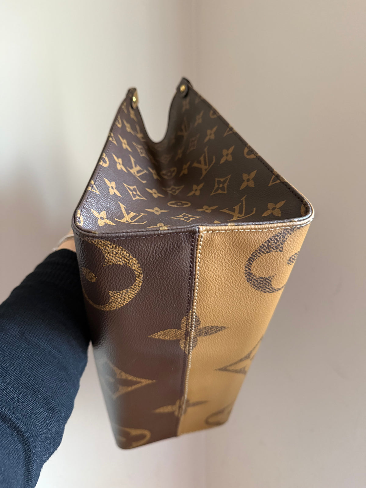 ❌SOLD❌ On-The-Go MM in Reverse Monogram