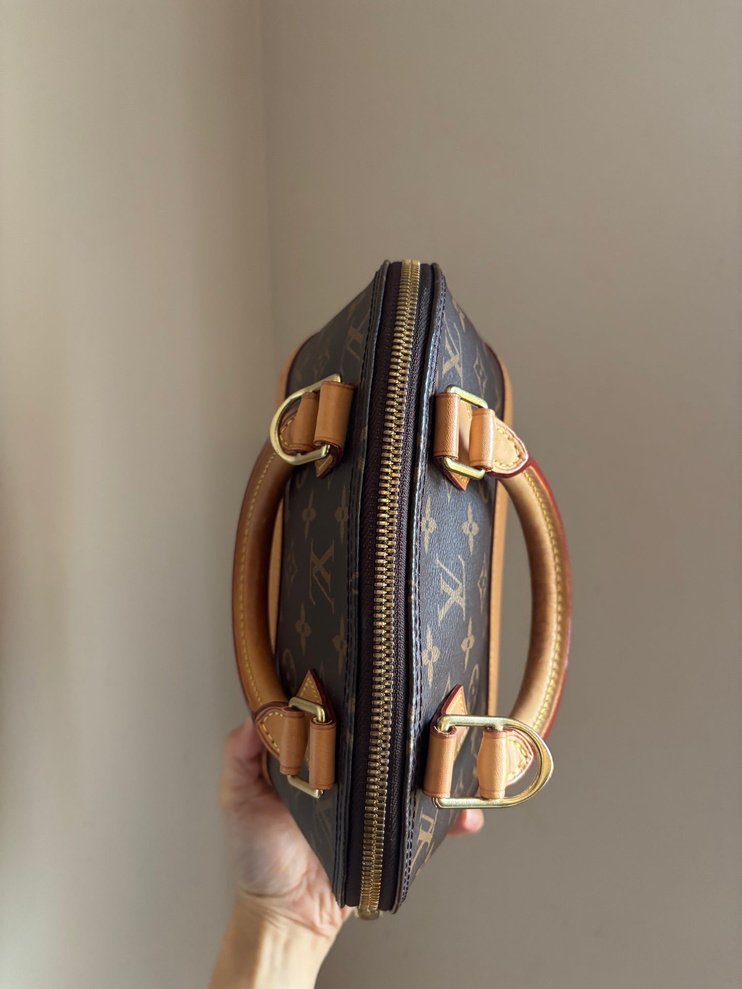 ❗️SOLD❗️Alma BB monogram with strap and lock set